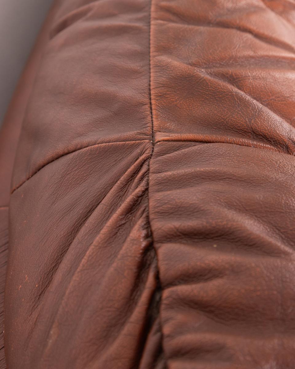 Vintage 70s brown genuine leather sofa Italian design For Sale 3