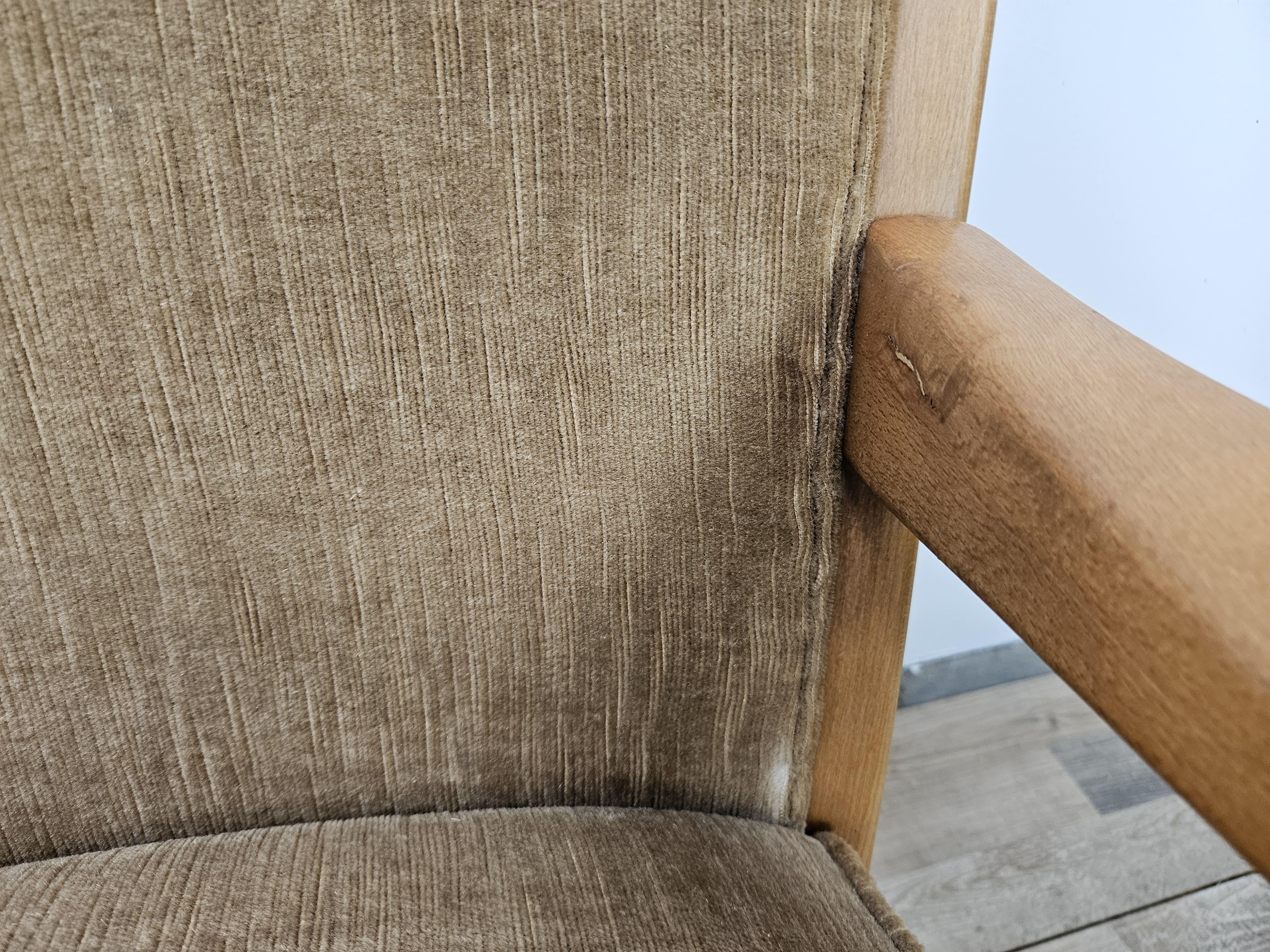 Vintage 1970s three-seater beech sofa For Sale 5