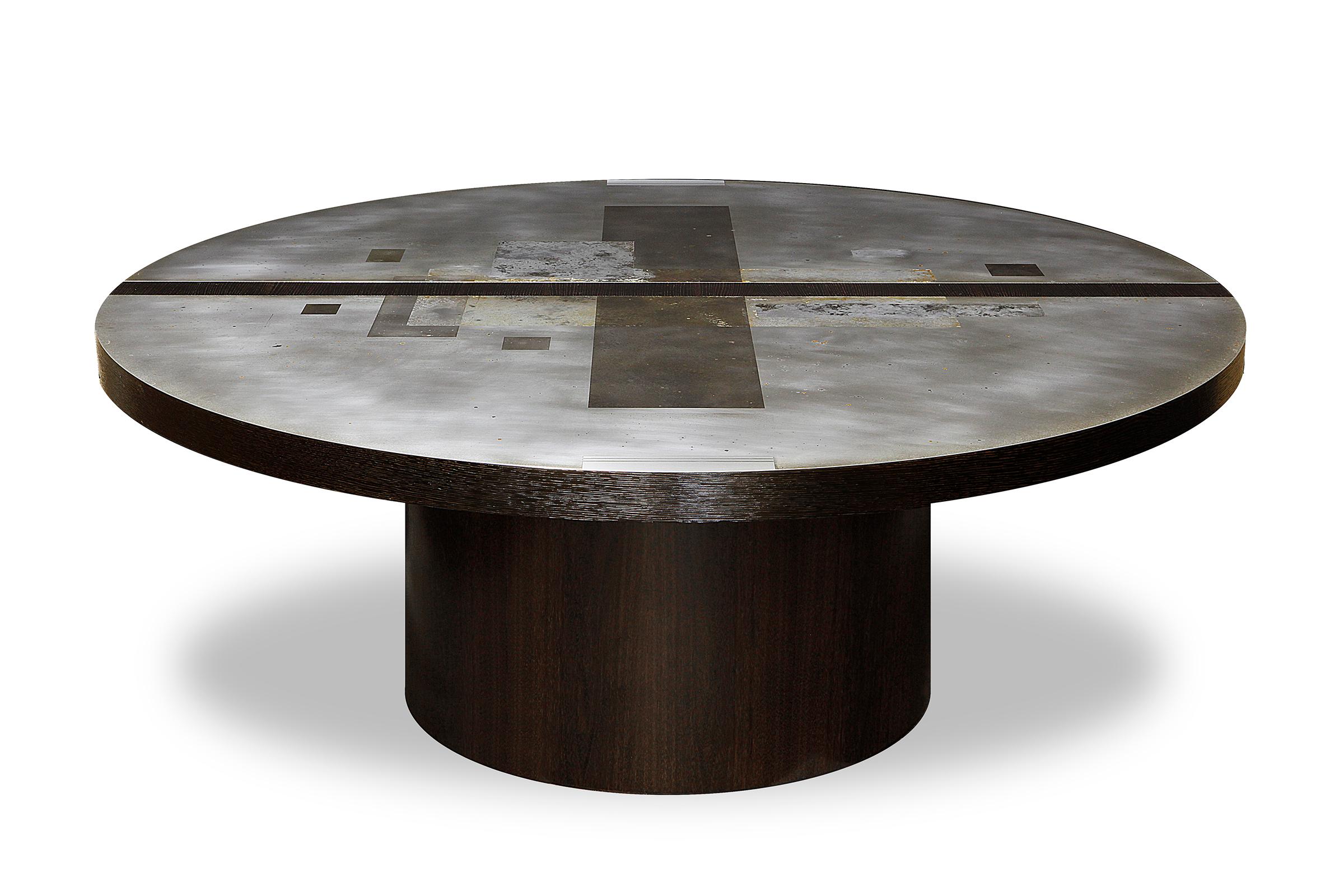 Extravagant spaces deserve an extravagant table!

As a result of his training at art school, Florian approaches each new design as a work of art. His latest addition to the Divided Lands Table series is truly unique, and perfect for any room that