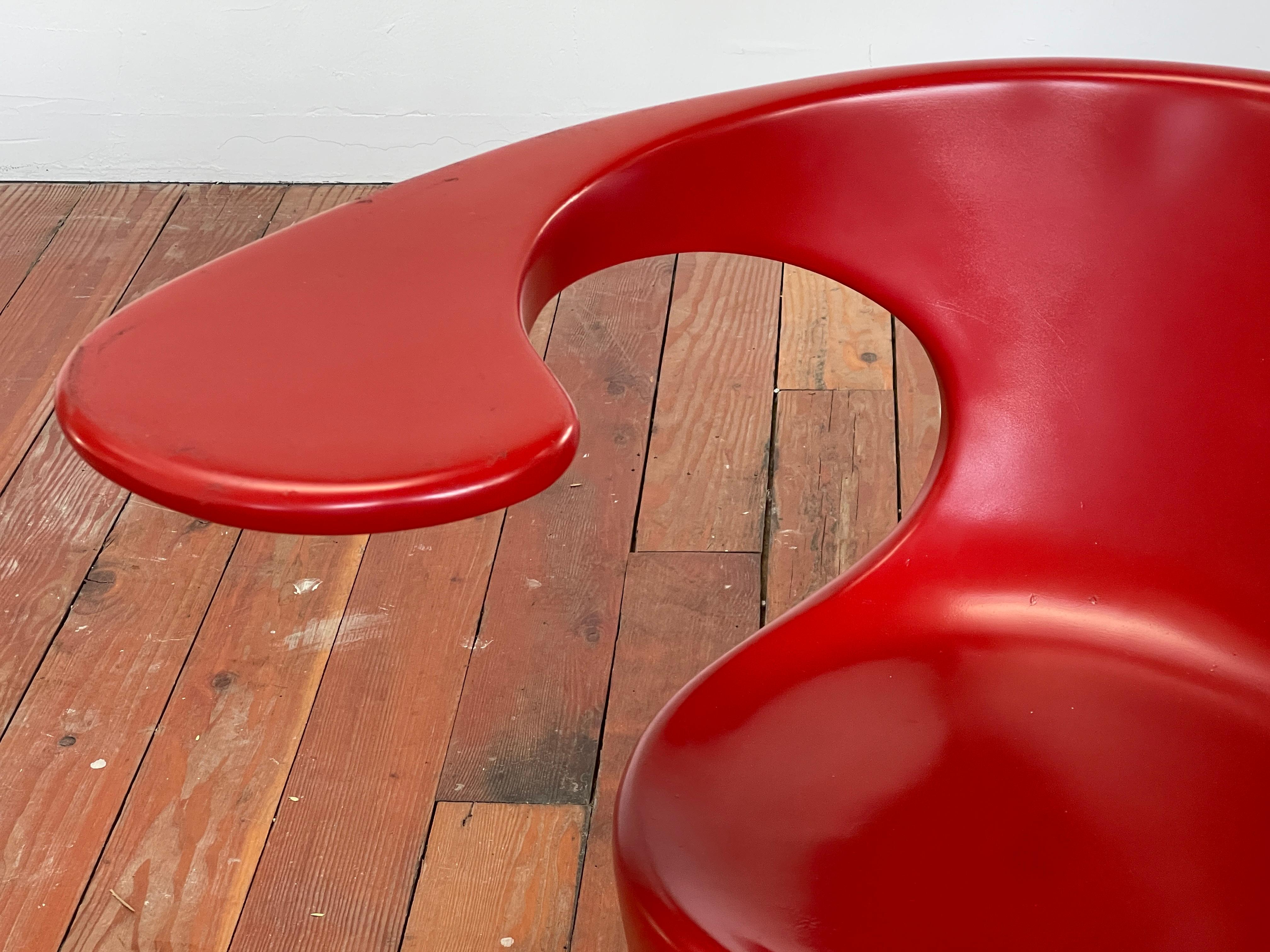 Skulpturaler italienischer Sessel „Divina“  (21. Jahrhundert und zeitgenössisch) im Angebot
