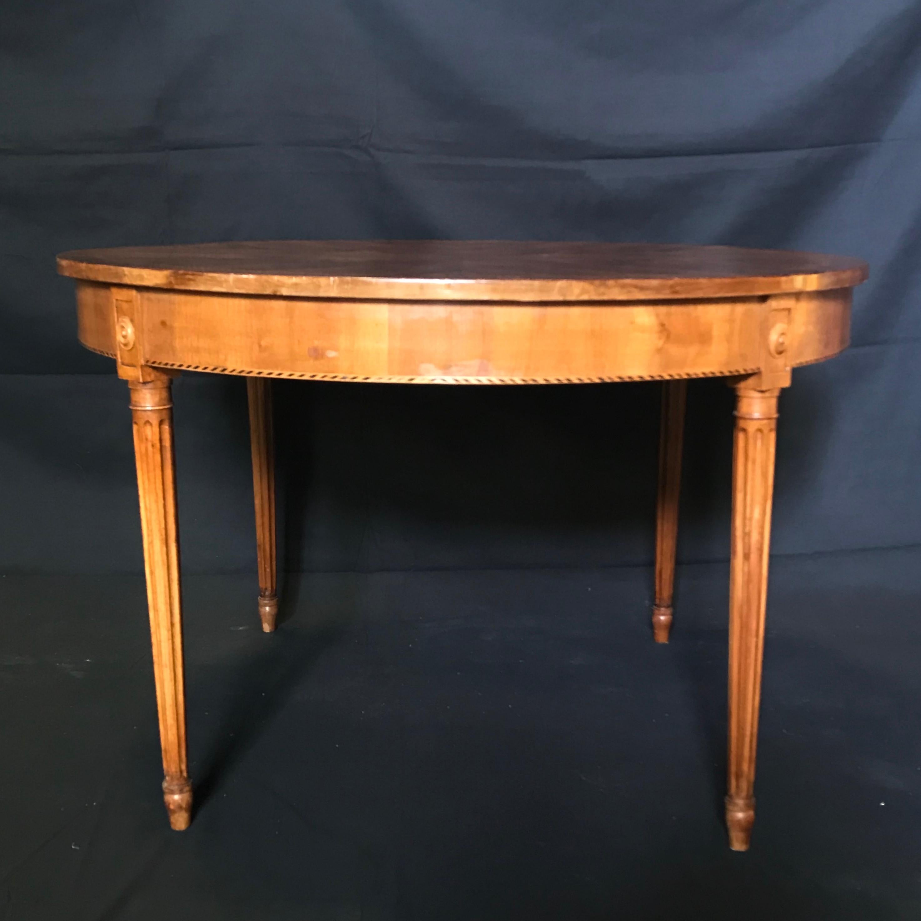 Divine Antique Round French Inlaid Marquetry Table 1