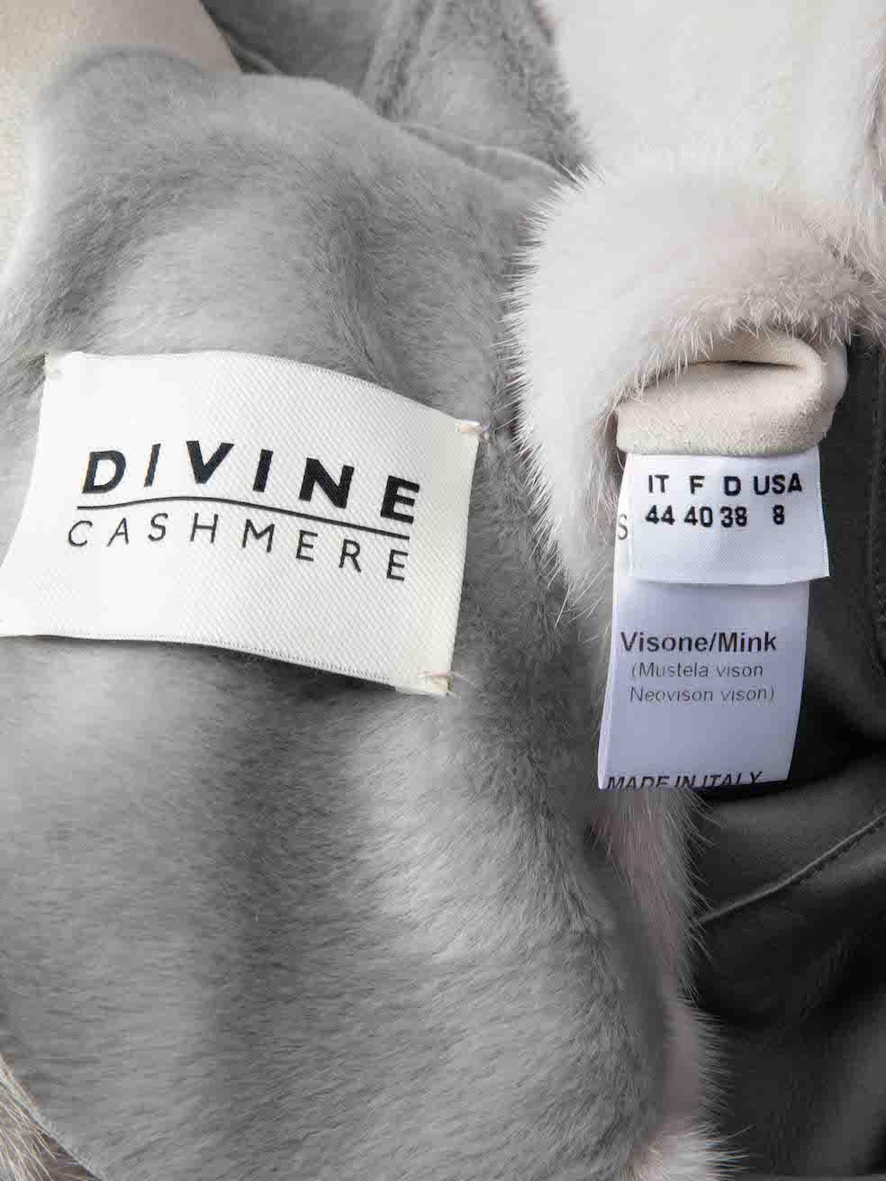 Women's Divine Cashmere Grey Sleeveless Fur Panel Coat Size L For Sale