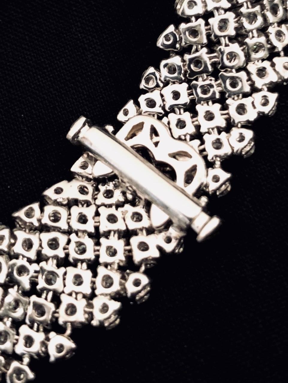 Contemporary Divine Diamond Bracelet 18 Karat, 1970s