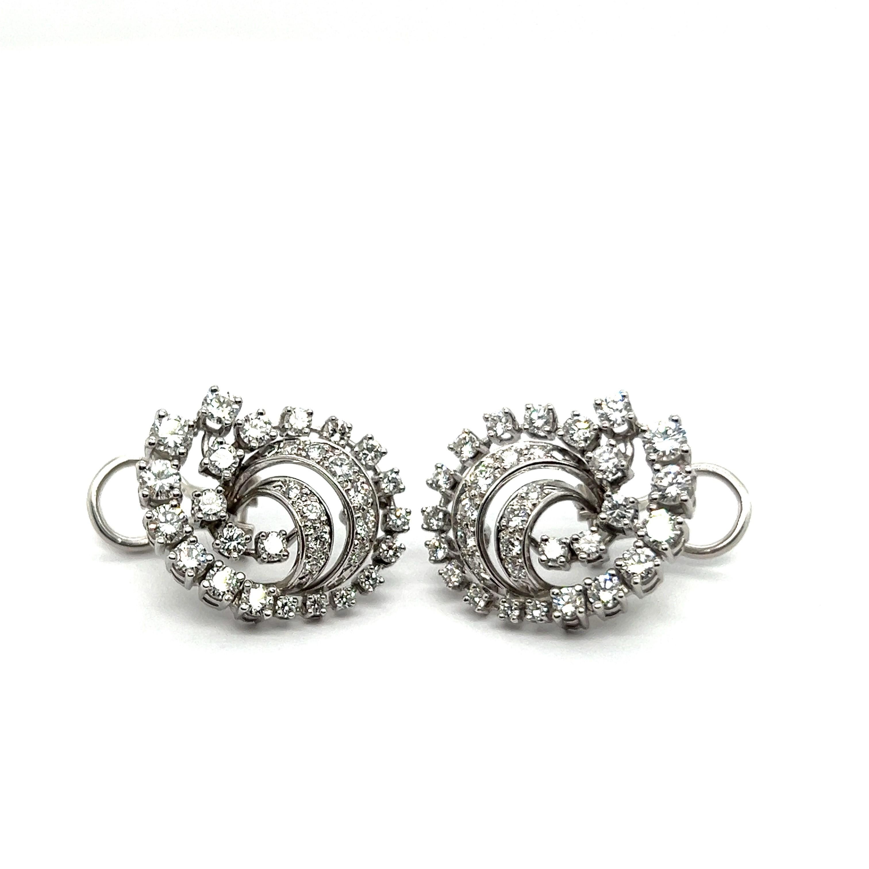 Divine Earrings with Diamonds in 18 Karat White Gold For Sale 5