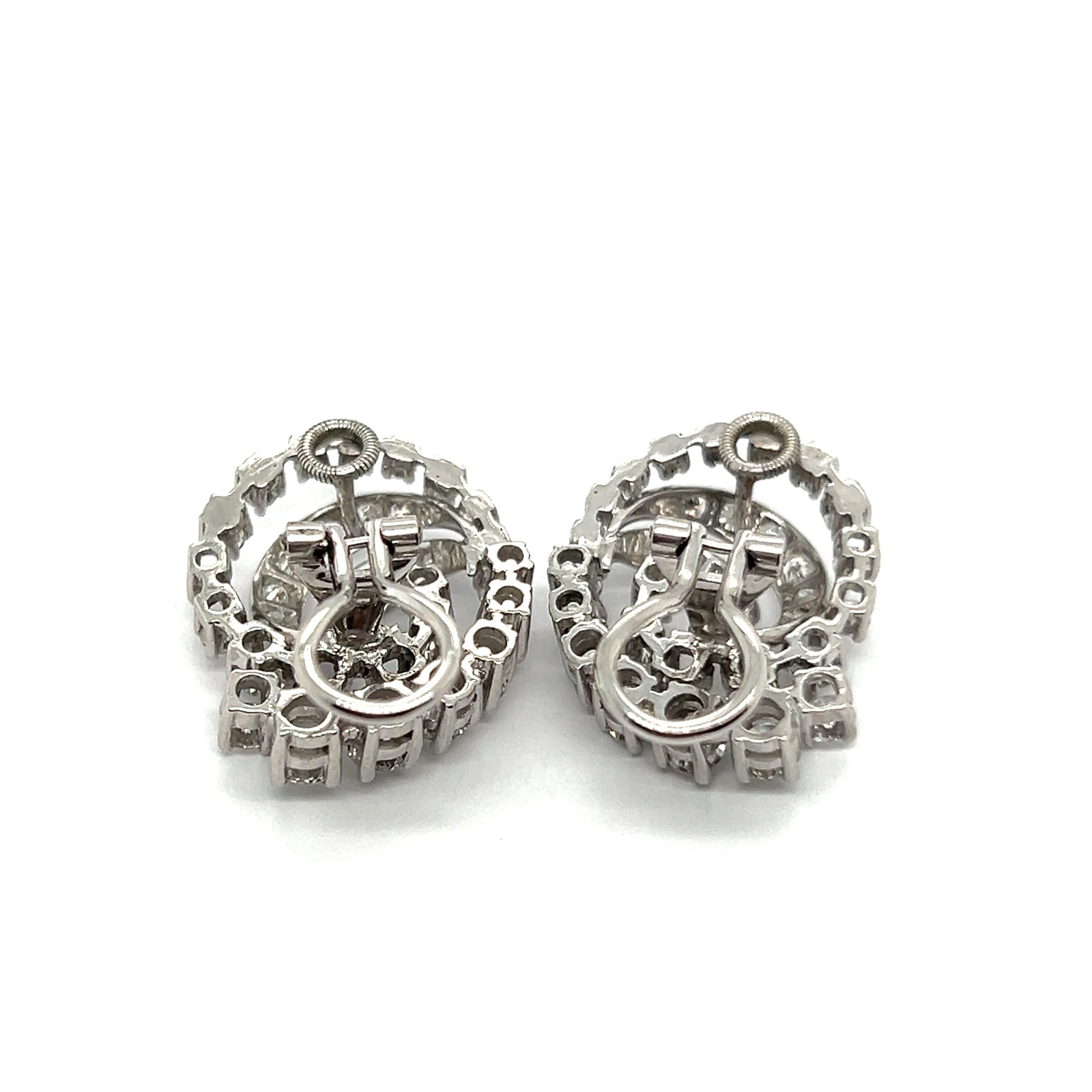 Divine Earrings with Diamonds in 18 Karat White Gold For Sale 10