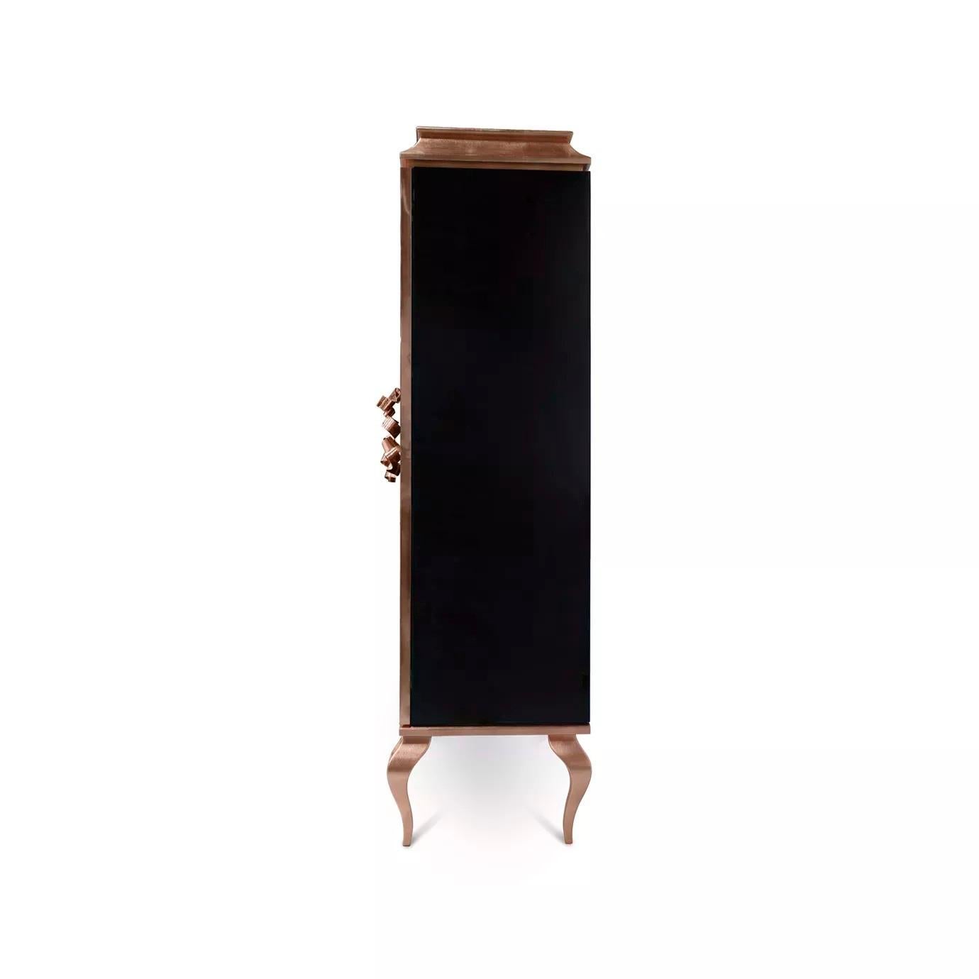 Divine armoire paon à plumes organiques Neuf - En vente à Manassas, VA