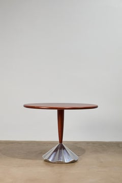 Divine table by Kristian Gavoille
