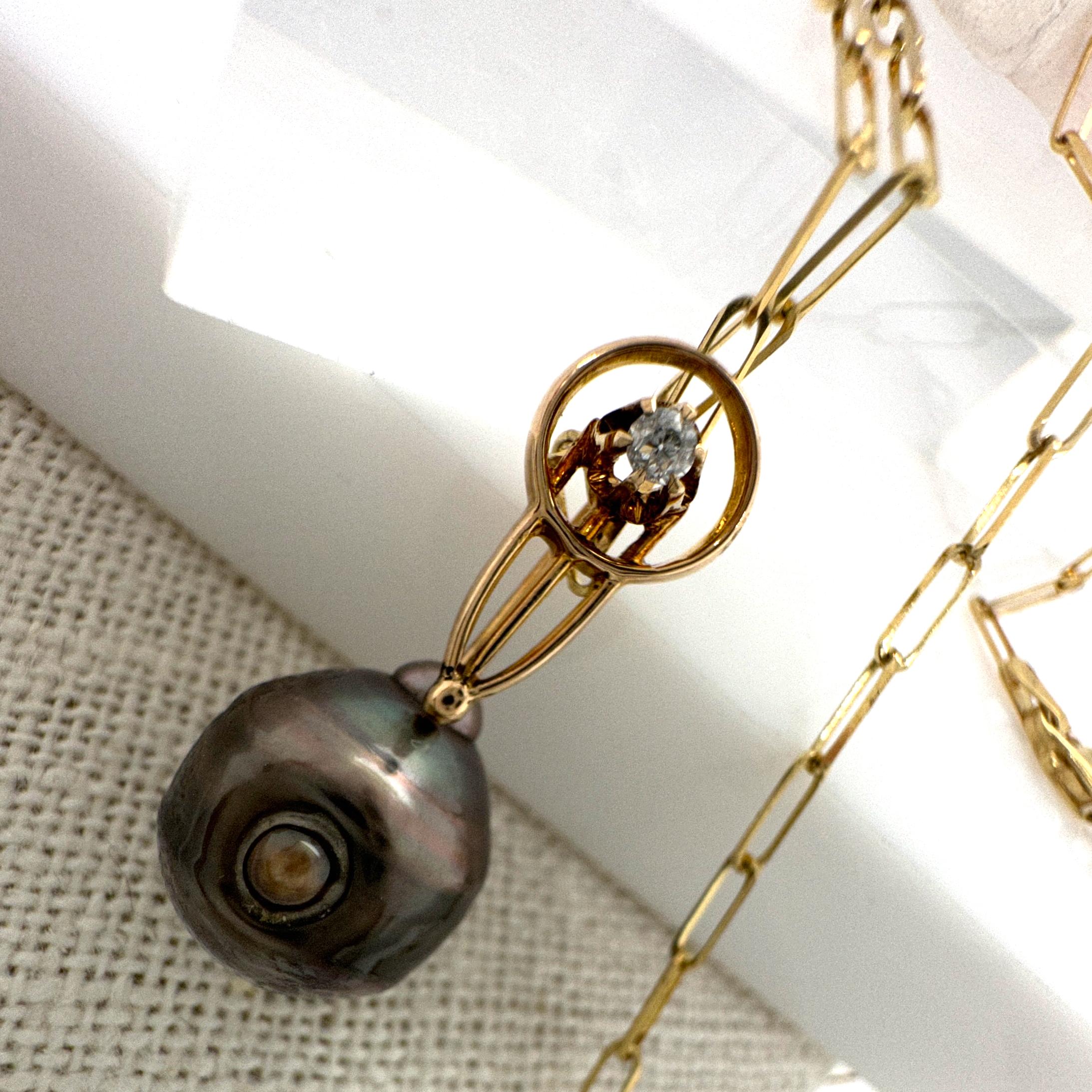 Pendentif en perles noires «Diving Bell » avec épingle à nourrice Art Déco et chaîne à clip en papier Excellent état - En vente à Sherman Oaks, CA