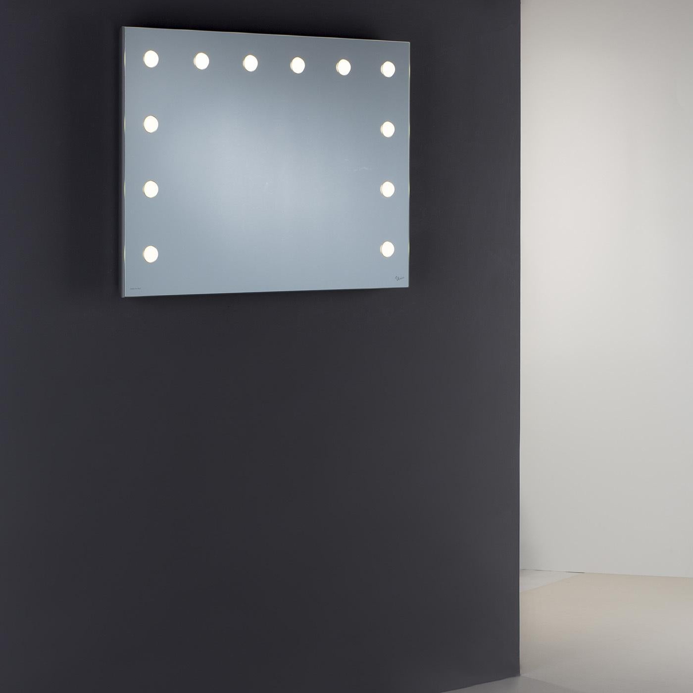 Modern Divino Lighted Wall Mirror
