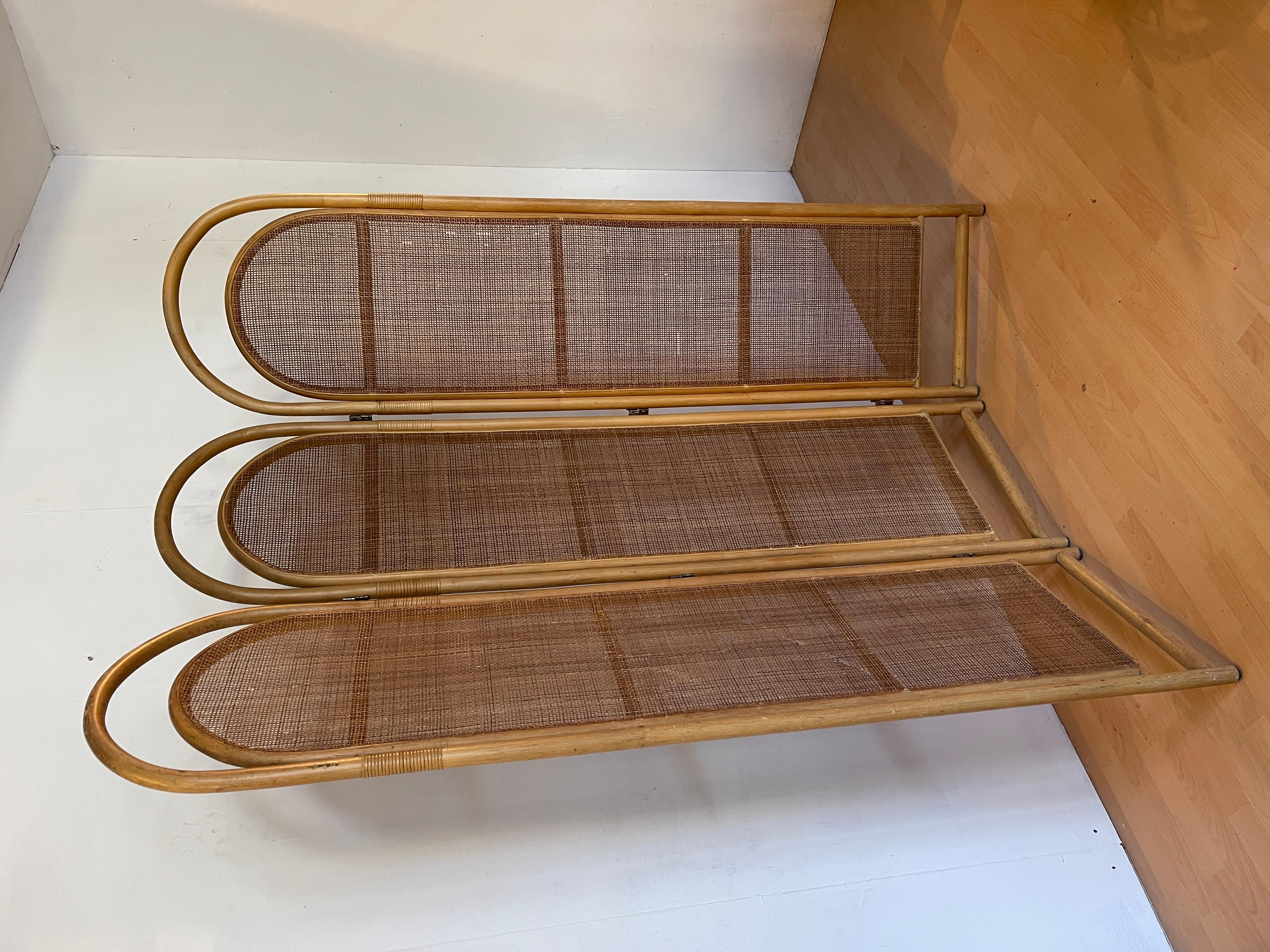 Italian Divisirio italiano in rattan e vimini vintage anni '80 en vente