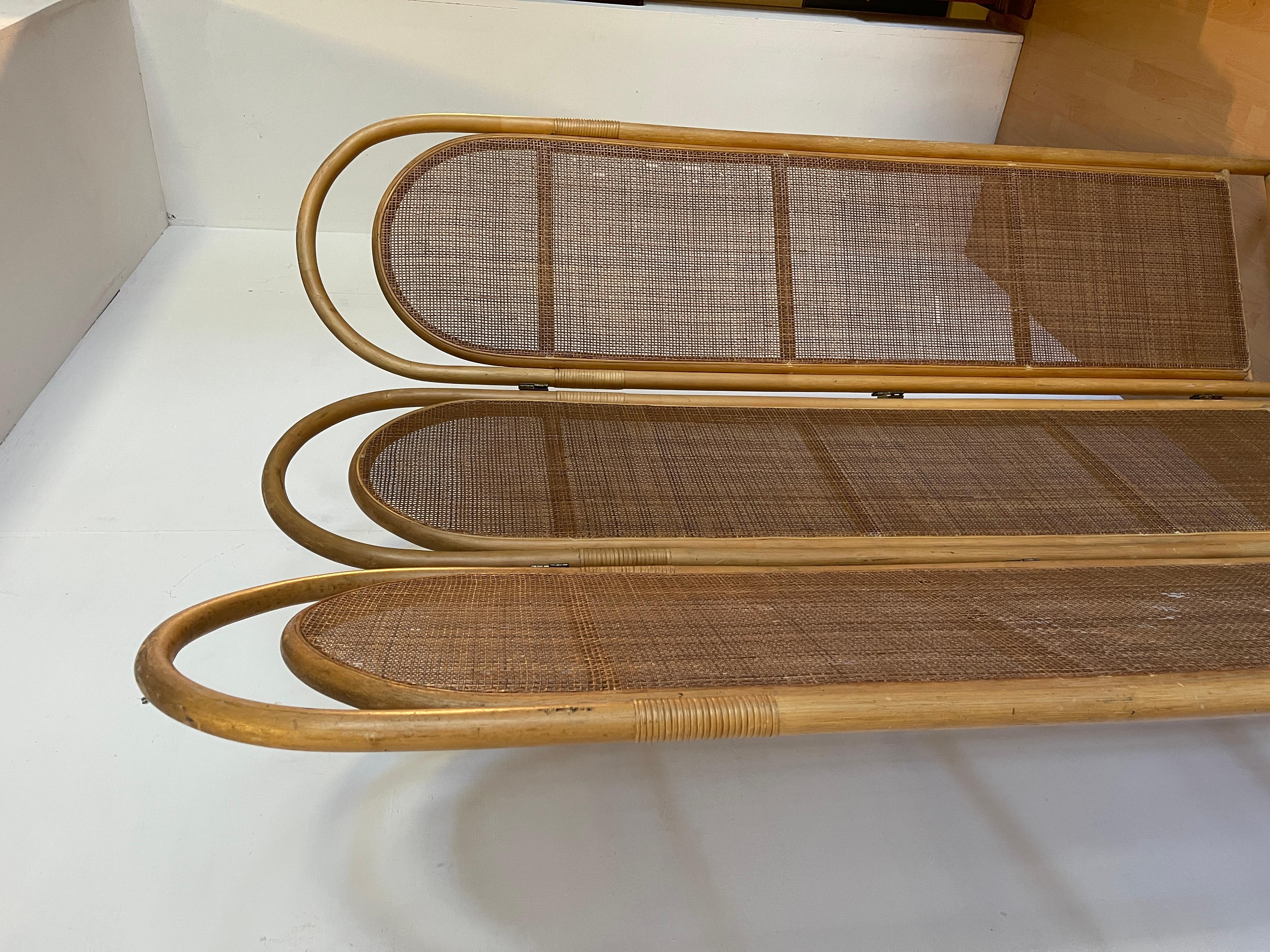Fait main Divisirio italiano in rattan e vimini vintage anni '80 en vente