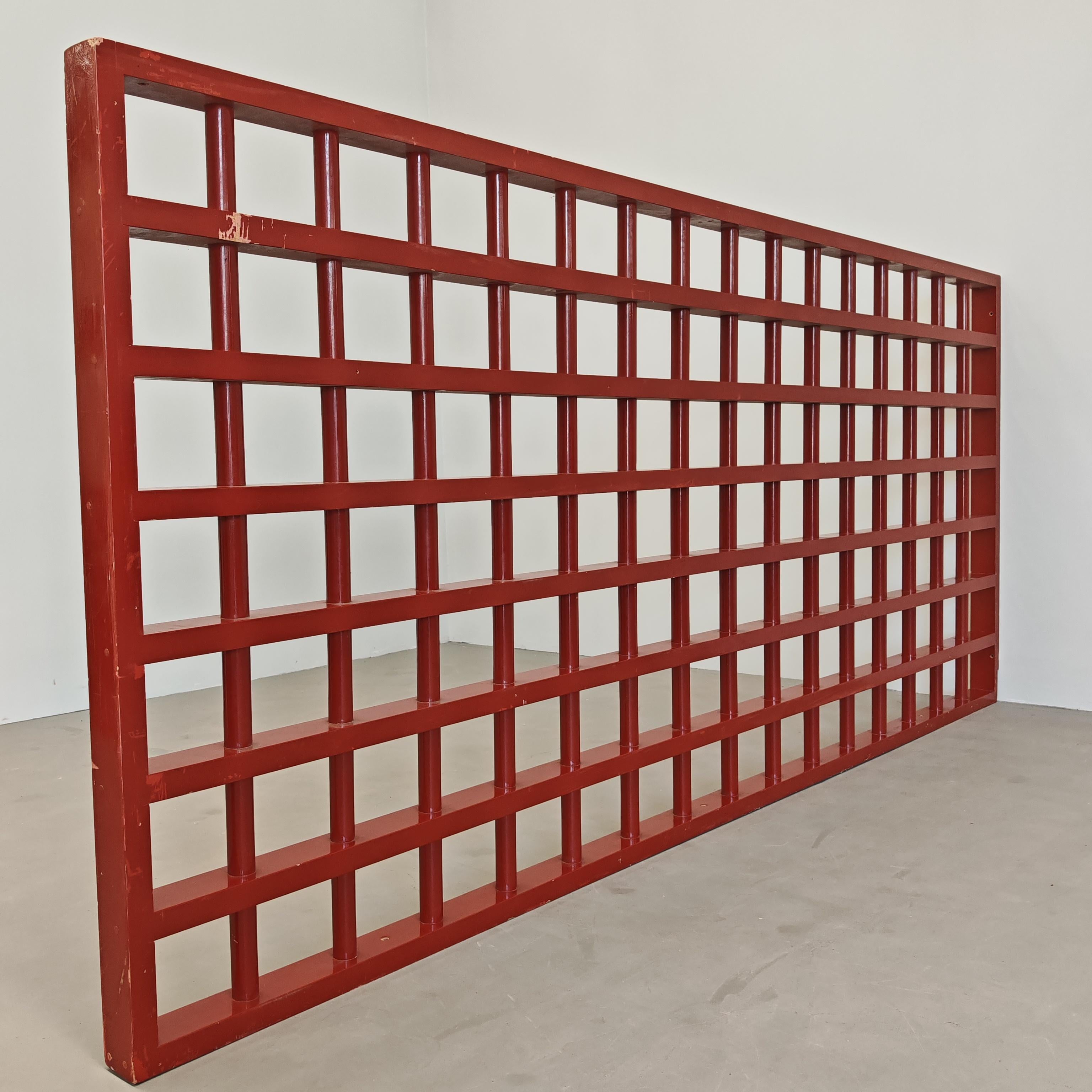 60's/70's divisions red lacquered wood from Italian mansion For Sale 7