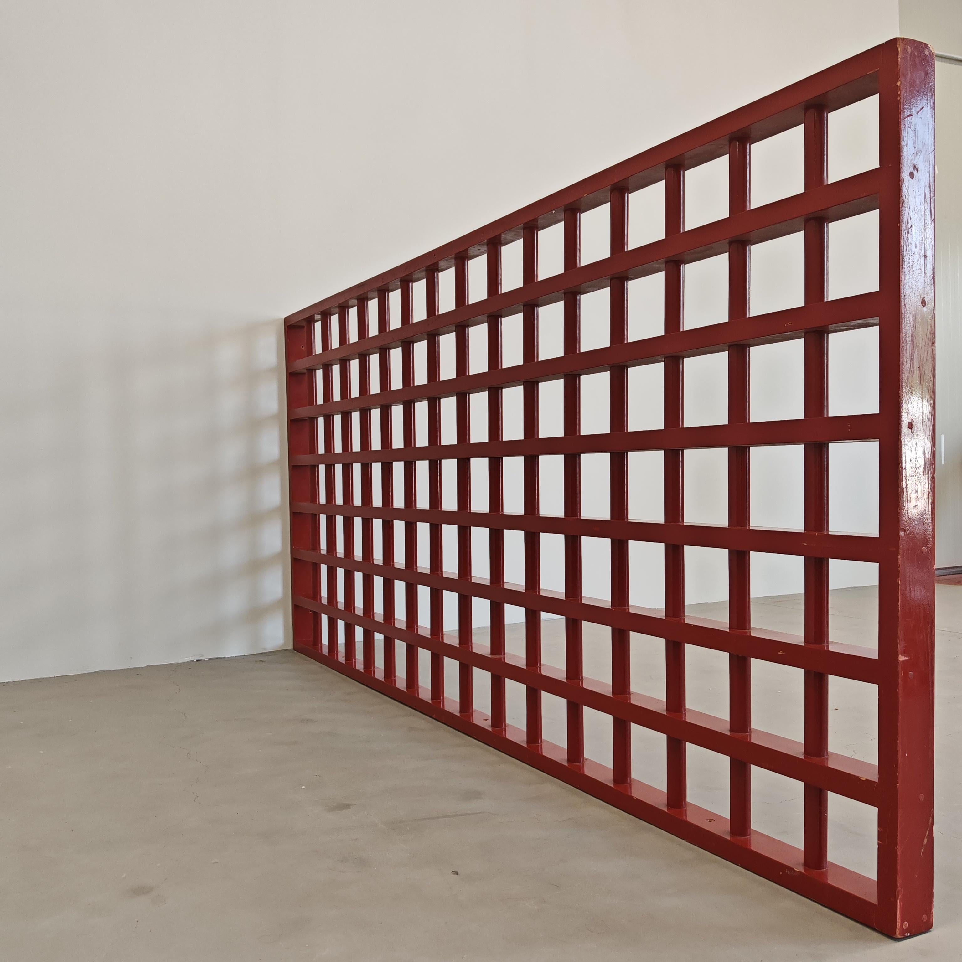 60's/70's divisions red lacquered wood from Italian mansion For Sale 11