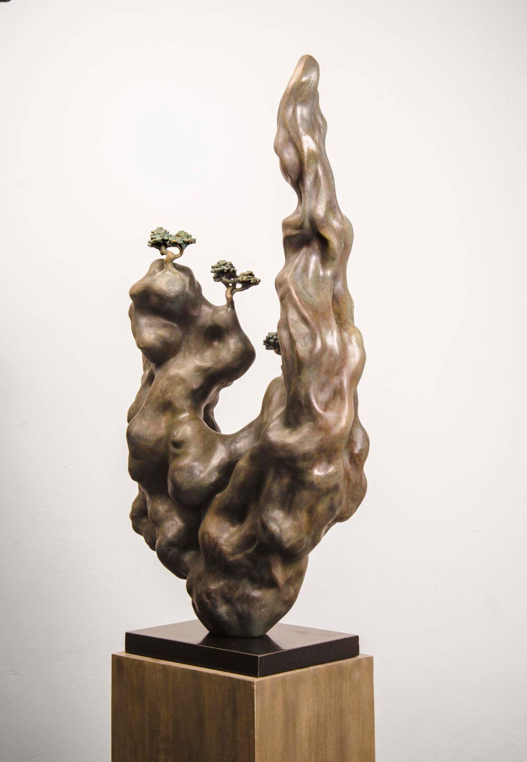 Arcane Valley, Bronzo ossidato su base in granito composito Stone 