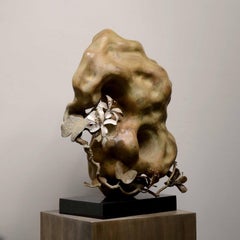 Nascita di Bauhinia Patina e smalto su granito di bronzo, artista indiano "In stock"