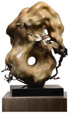 Birth of Bauhinia Patina & Emaille über Bronze Granit, indischer Künstler, auf Lager, „In Stock“