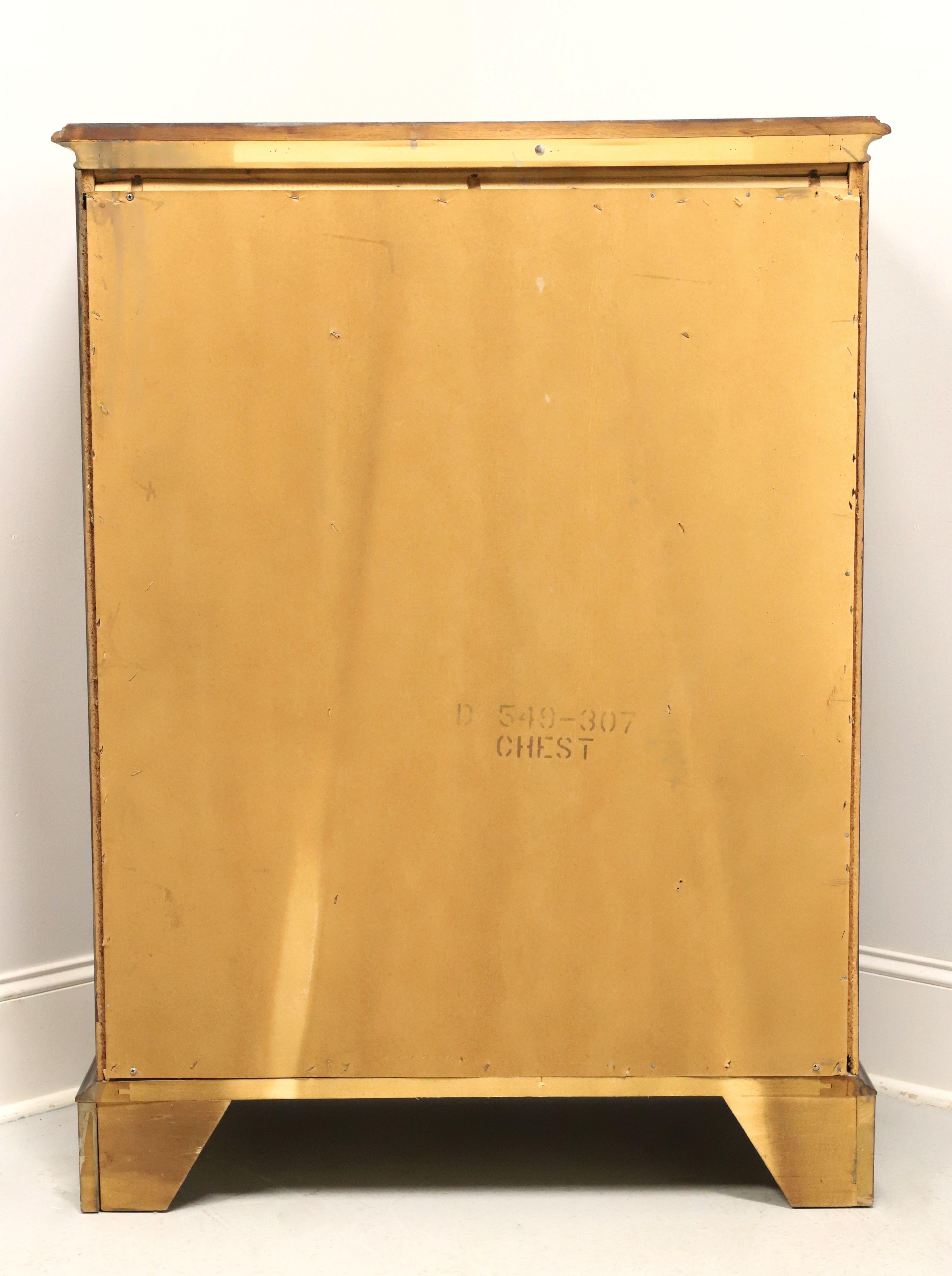 DIXIE Chippendale-Kommode mit sechs Schubladen aus Mahagoni mit Bändern - A im Zustand „Gut“ im Angebot in Charlotte, NC