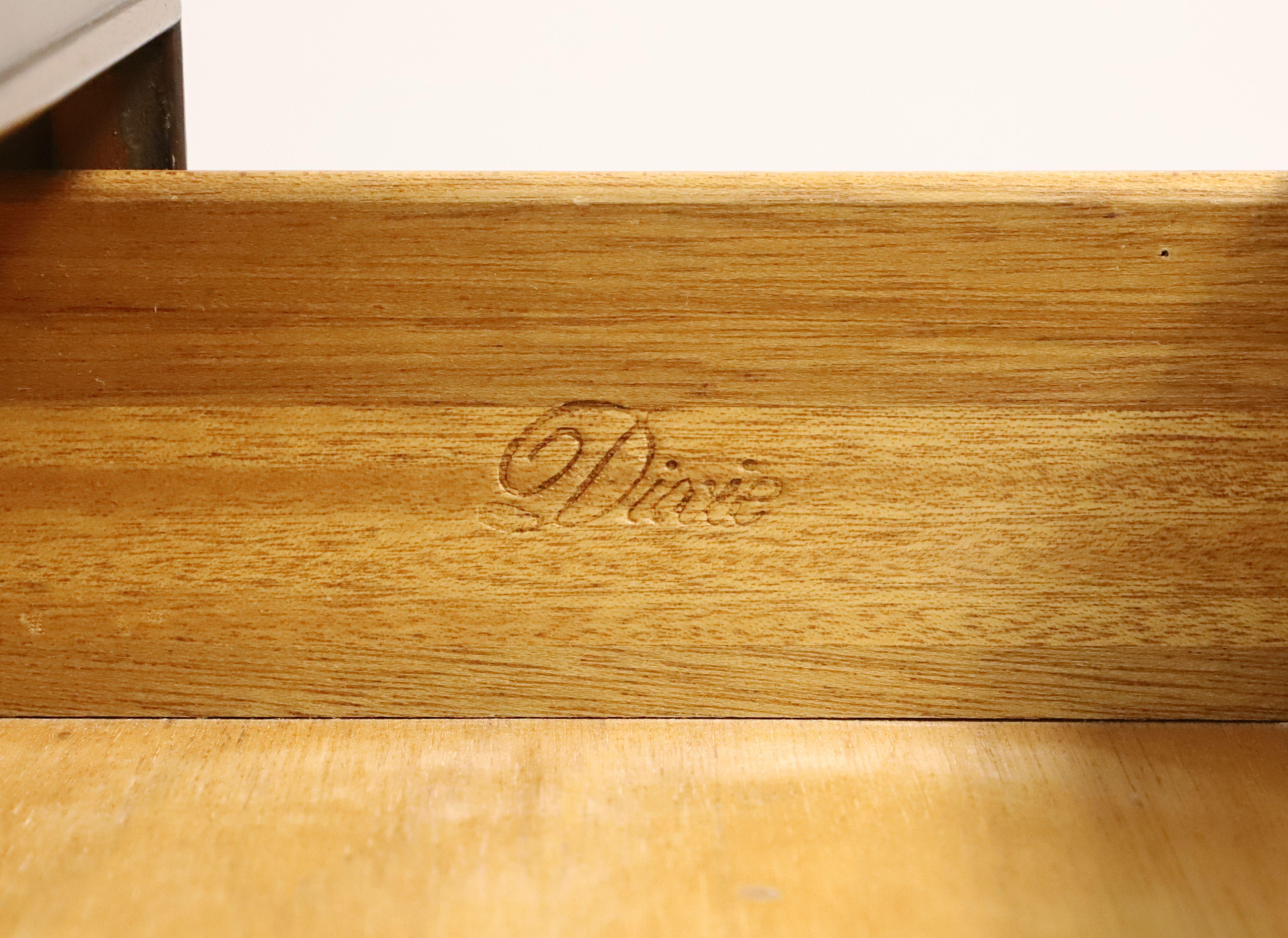 DIXIE Banded Mahogany Chippendale Nightstand Bedside Chest 2