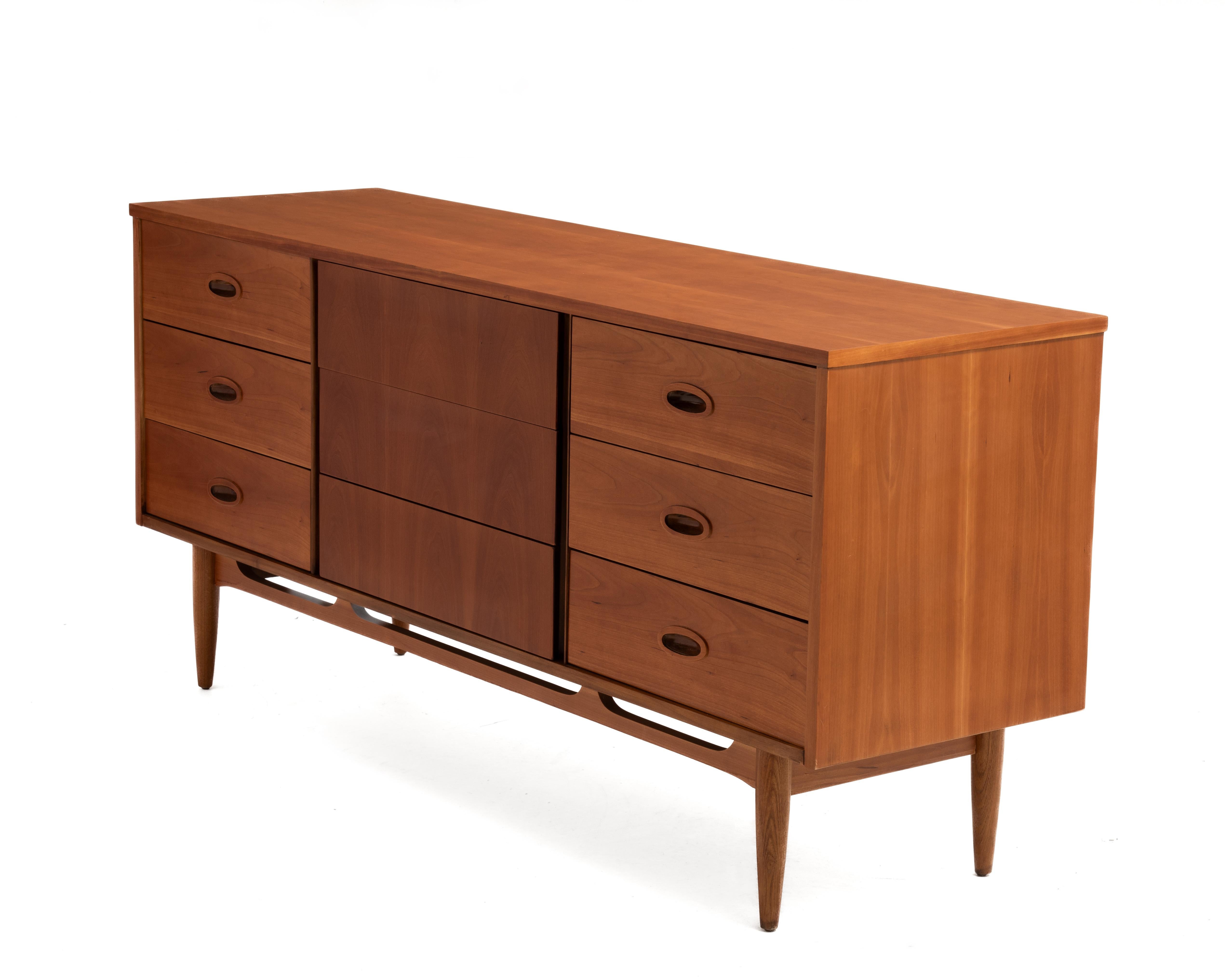 Mid-20th Century Dixie Furniture Mid Century Cherry Nine Drawer Dresser For Sale