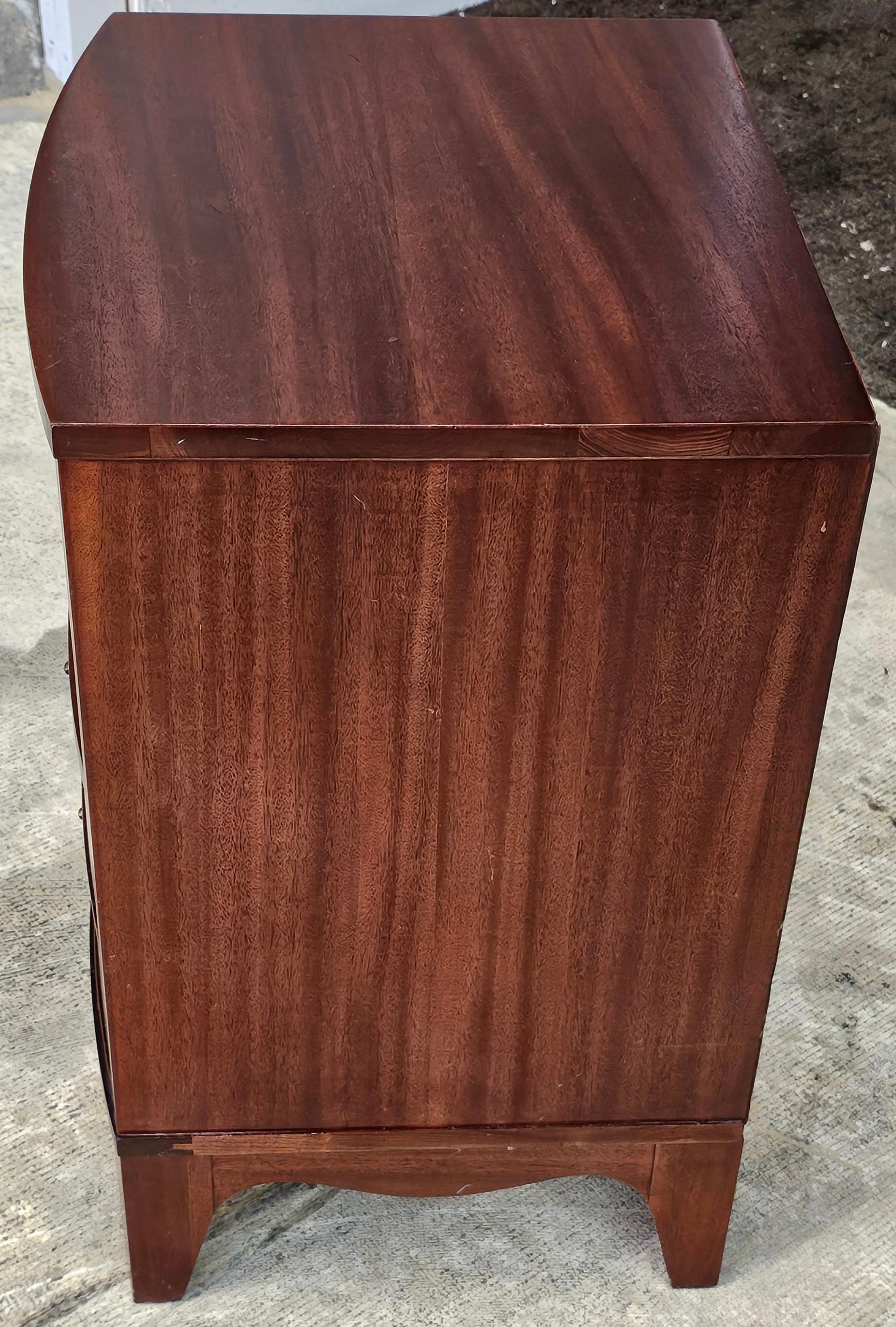 20th Century Dixie Furniture Satin Mahogany Two-Drwer Tiered Bedside Table Nightstand For Sale