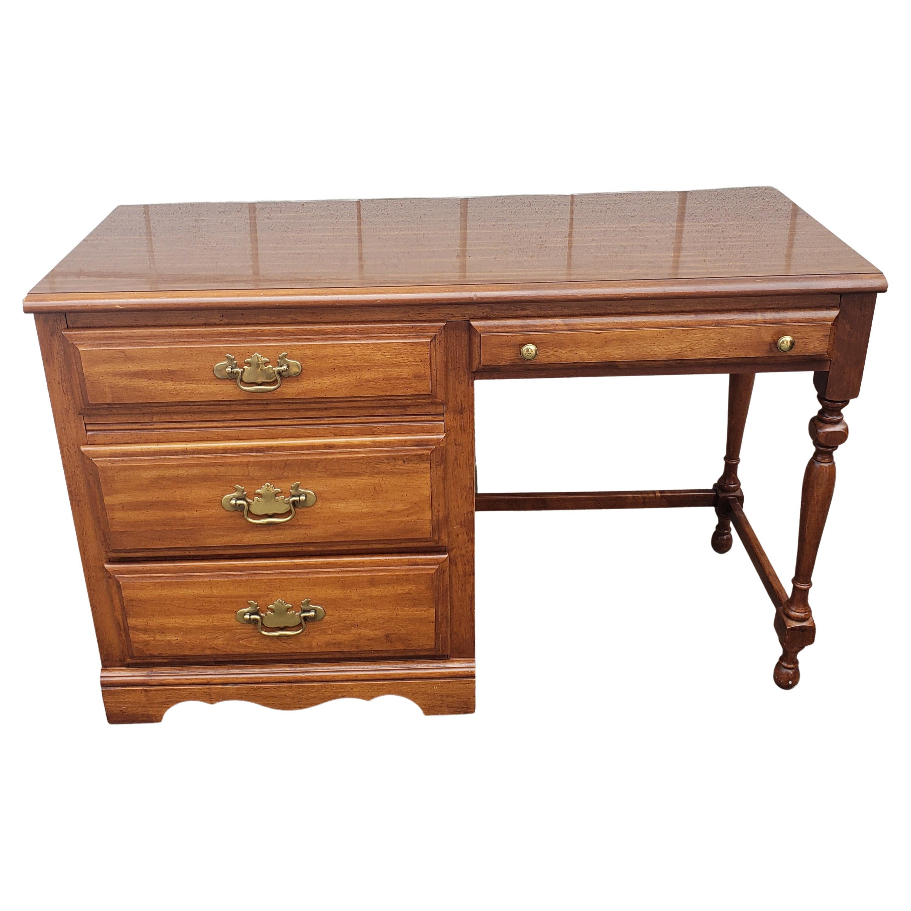 Modern Dixie Furniture Saybrook Maple Bedroom Set For Sale