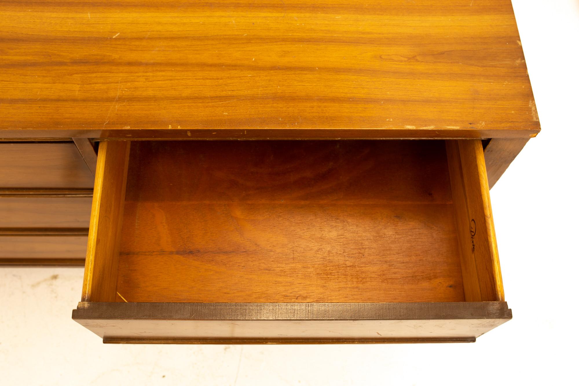 Dixie Mid Century  4-Drawer Walnut Single Sided Desk For Sale 4