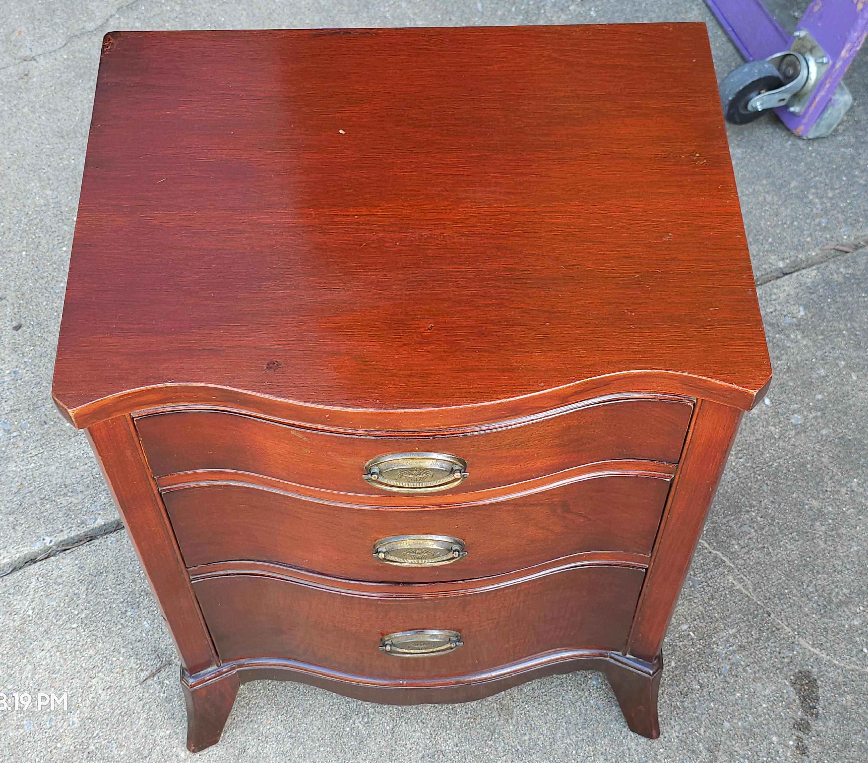 Dixie Mid-Century Federal Style Mahogany Bedside Chest of Drawers, Pair 3