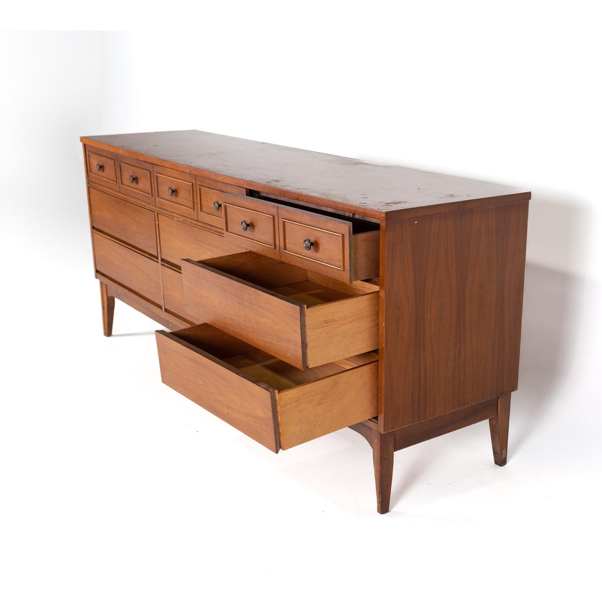 Dixie Mid Century Walnut 9 Drawer Lowboy Dresser 3