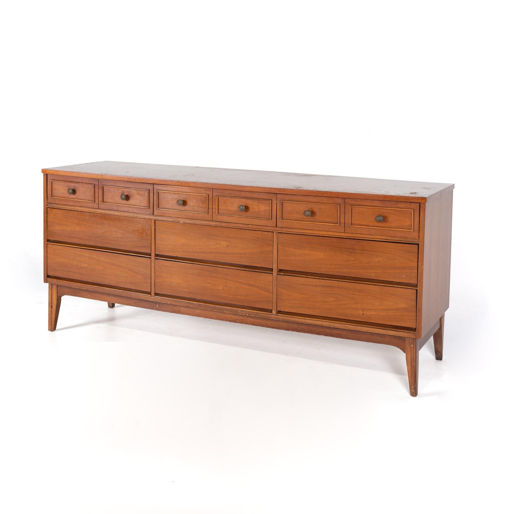 dixie mid century 9 drawer dresser