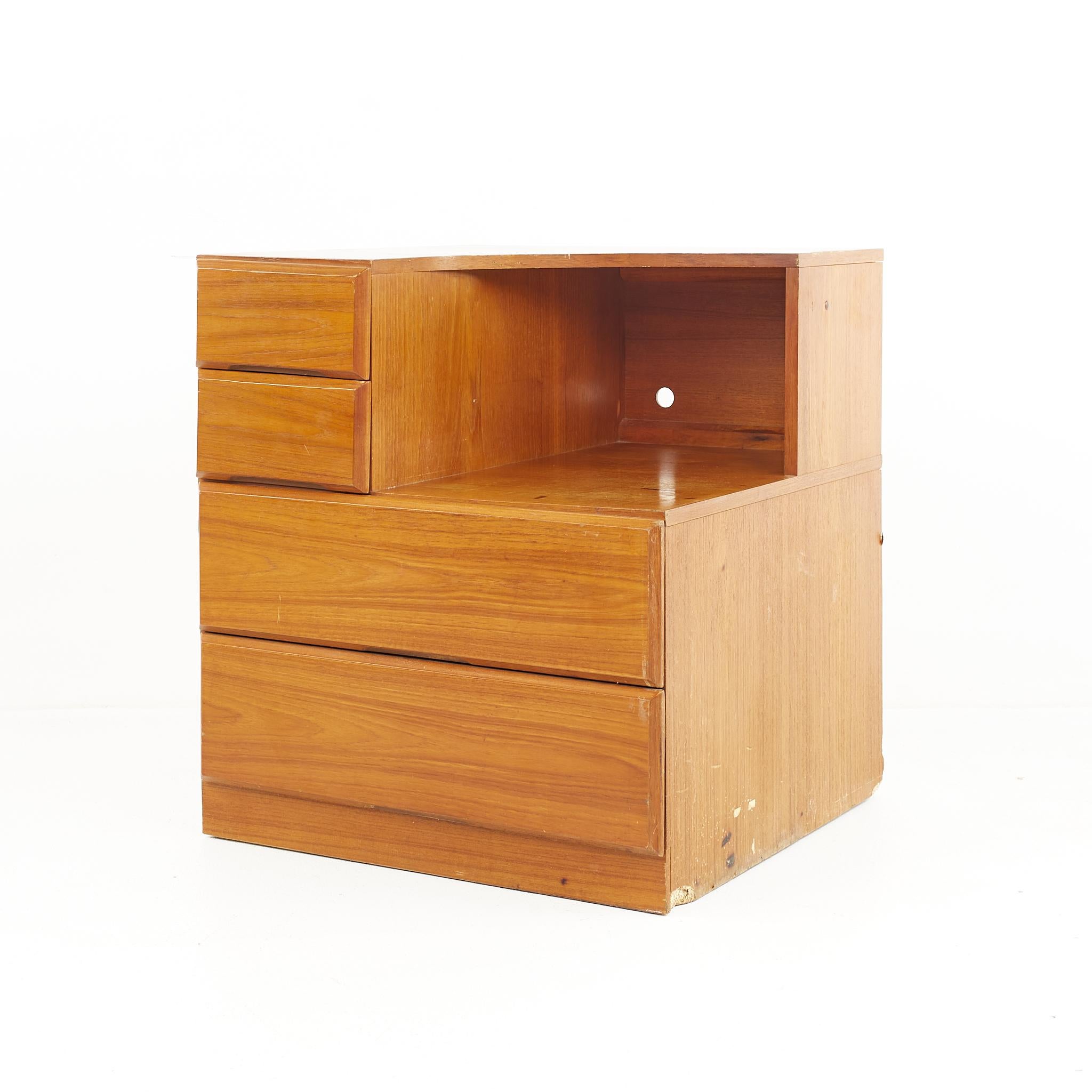 Dixie Scova Mid-Century Teak Nightstands, a Pair For Sale 1
