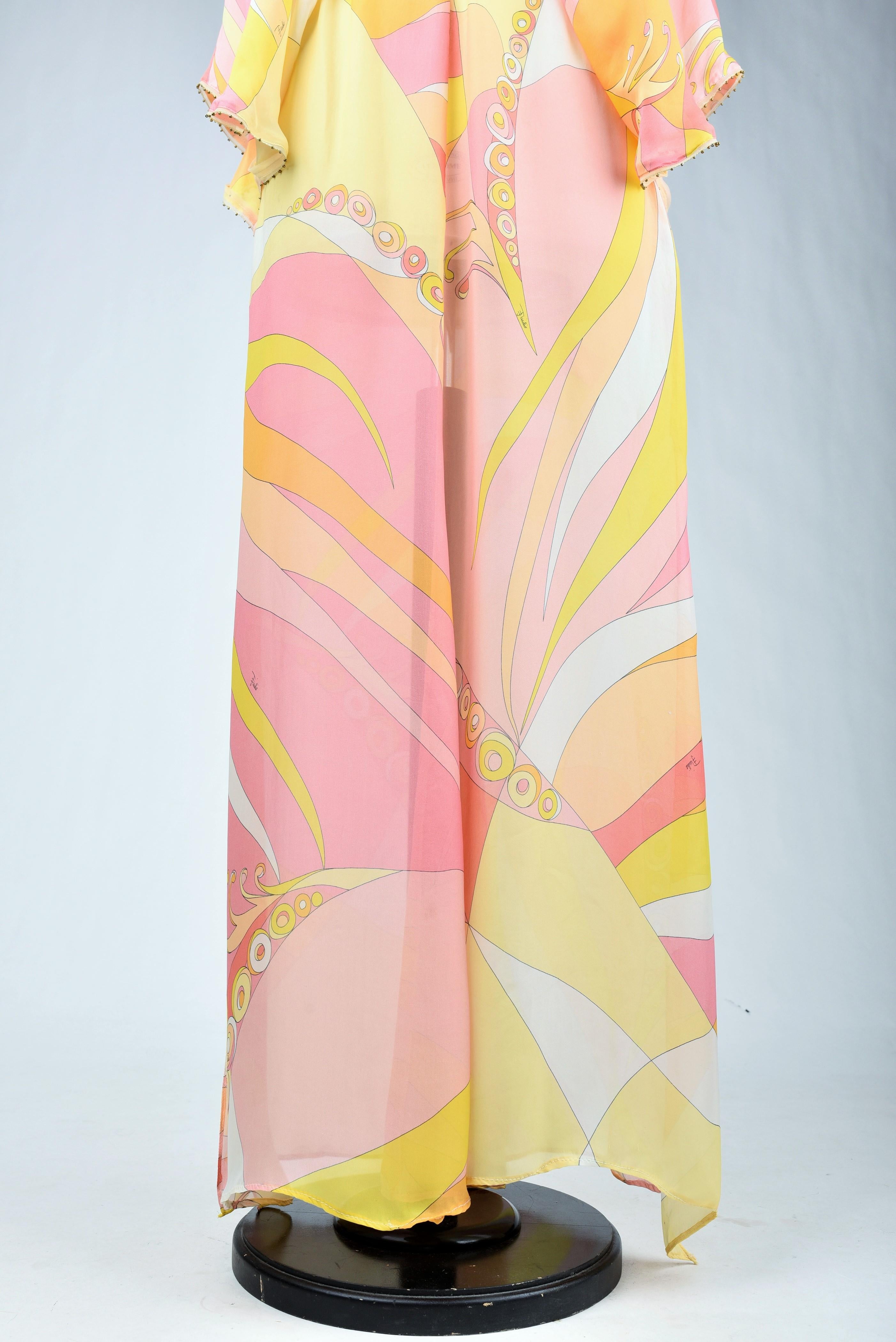 Djellaba dress by Emilio Pucci in printed silk chiffon Circa 2000 In Good Condition In Toulon, FR