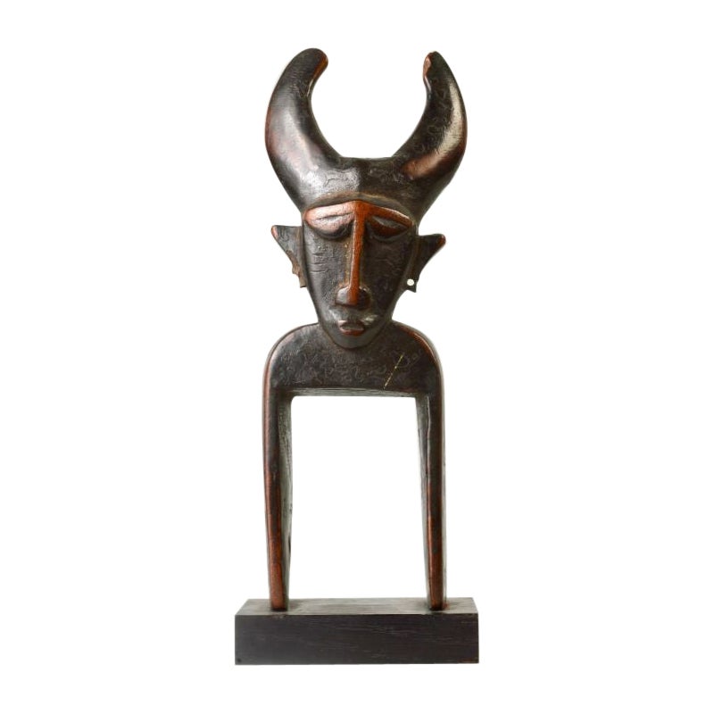 Djimini Heddle Pulley with Buffalo Horns in Wood For Sale