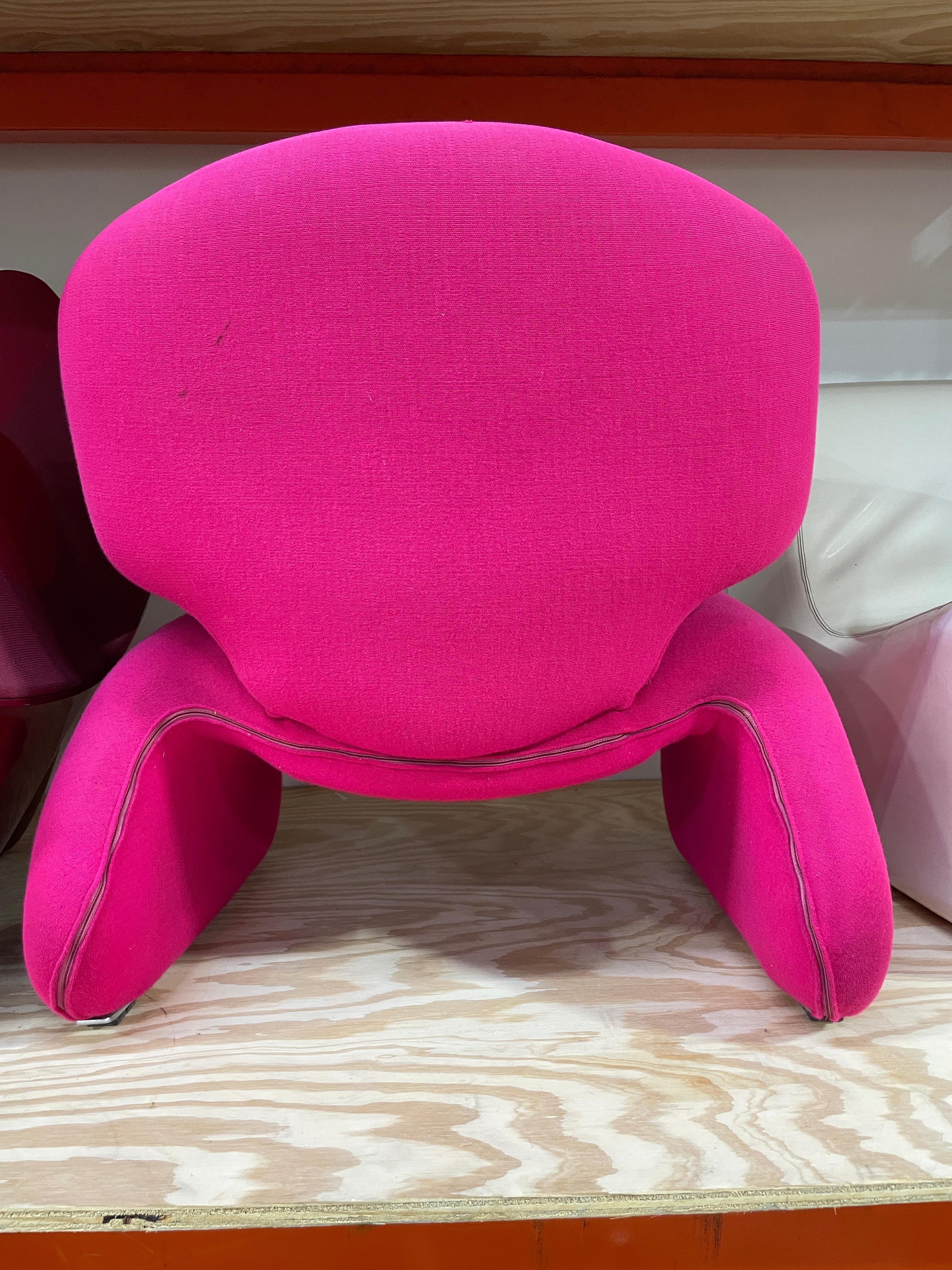 Djinn Armchair and Ottoman by Olivier Mourgue for Airborne In Good Condition For Sale In Fort Lauderdale, FL