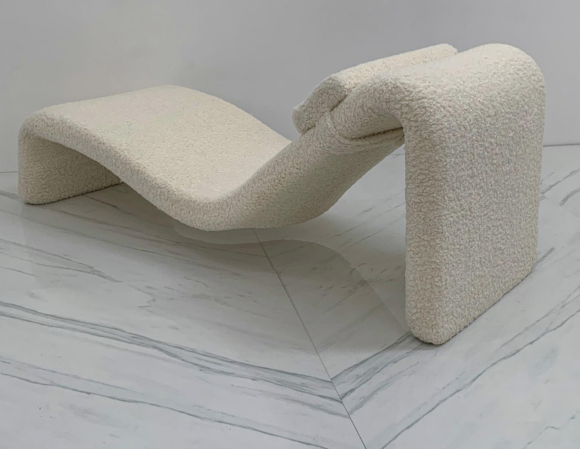 French Djinn Chaise Lounge in Ivory Boucle by Olivier Mourgue, Airborne, France 1960’s