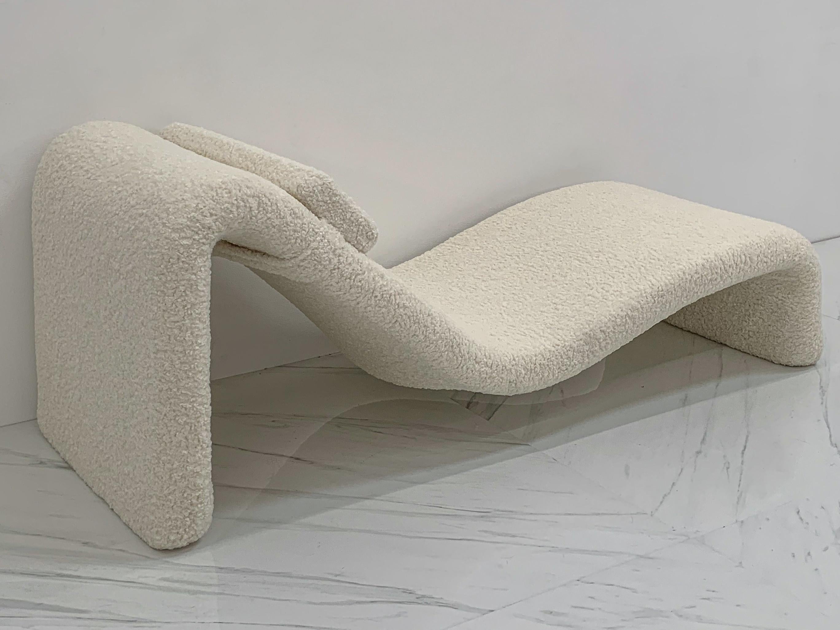 Mid-20th Century Djinn Chaise Lounge in Ivory Boucle by Olivier Mourgue, Airborne, France 1960’s