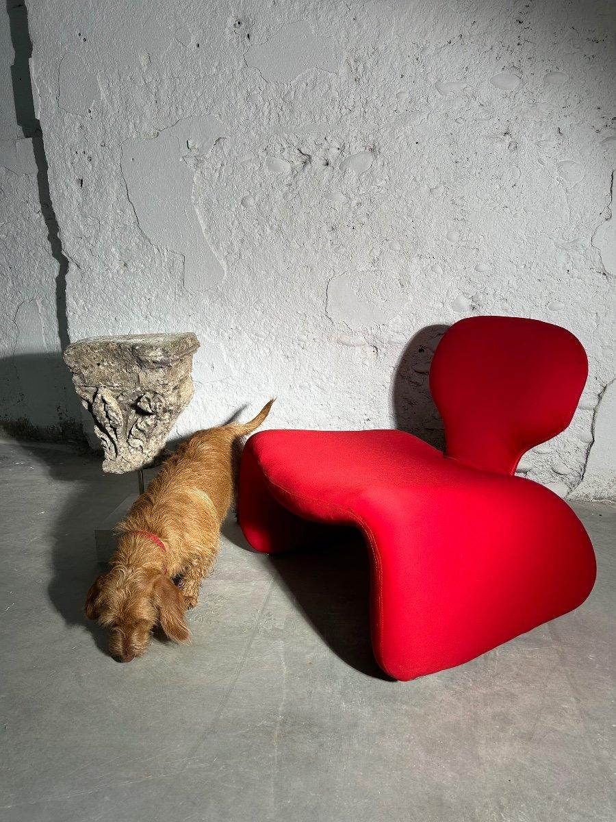 Roter Dschinn-Sessel von Olivier Mourgue, hergestellt 1965 von Airborne International
Innenrahmen aus Stahlrohr und Band
Polyurethanschaum-Polsterung
Abnehmbarer Textilbezug aus Wollmischjersey