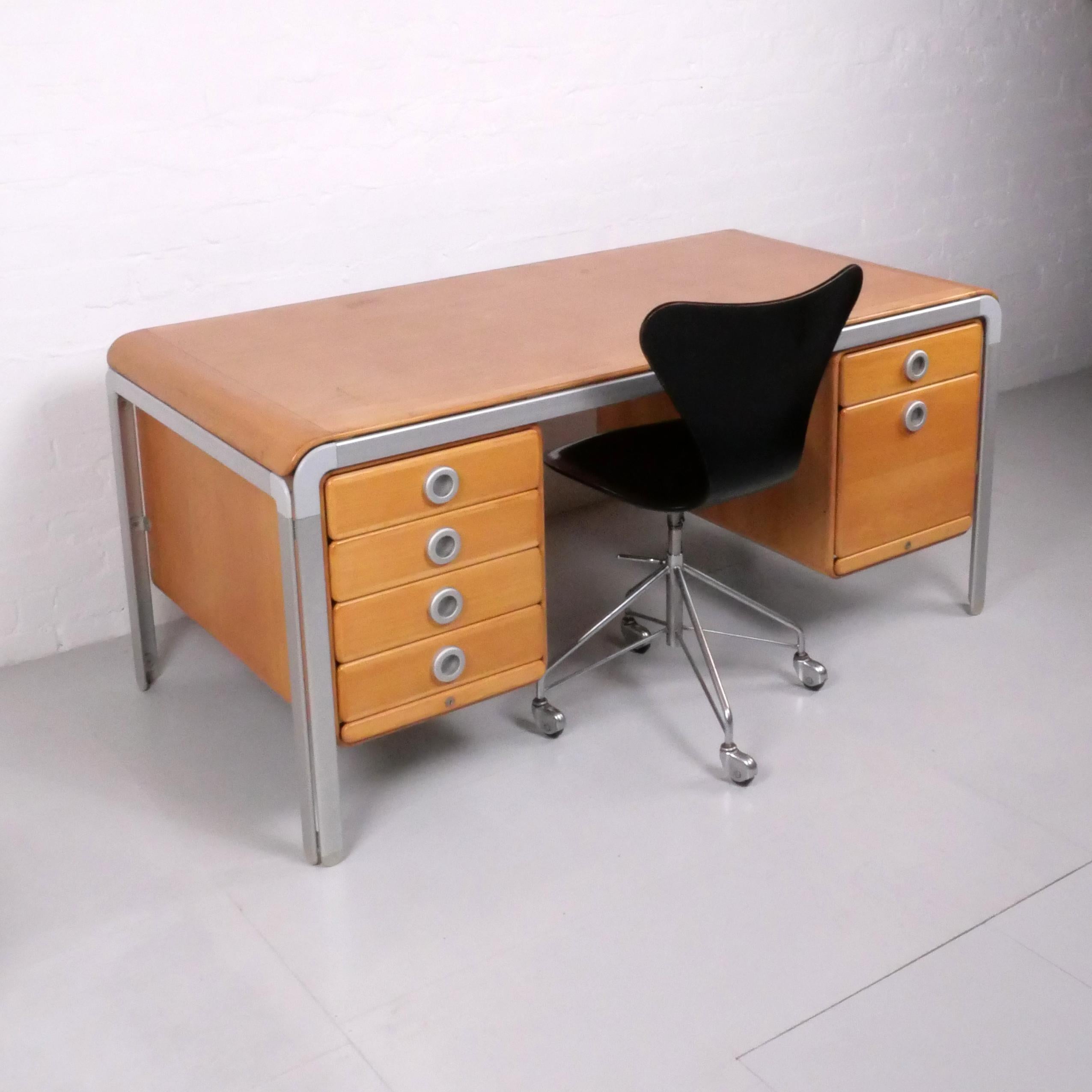 'Djob' Desk by Arne Jacobsen & Niels Jørgen Haugesen, Super 1970s Danish Design 7