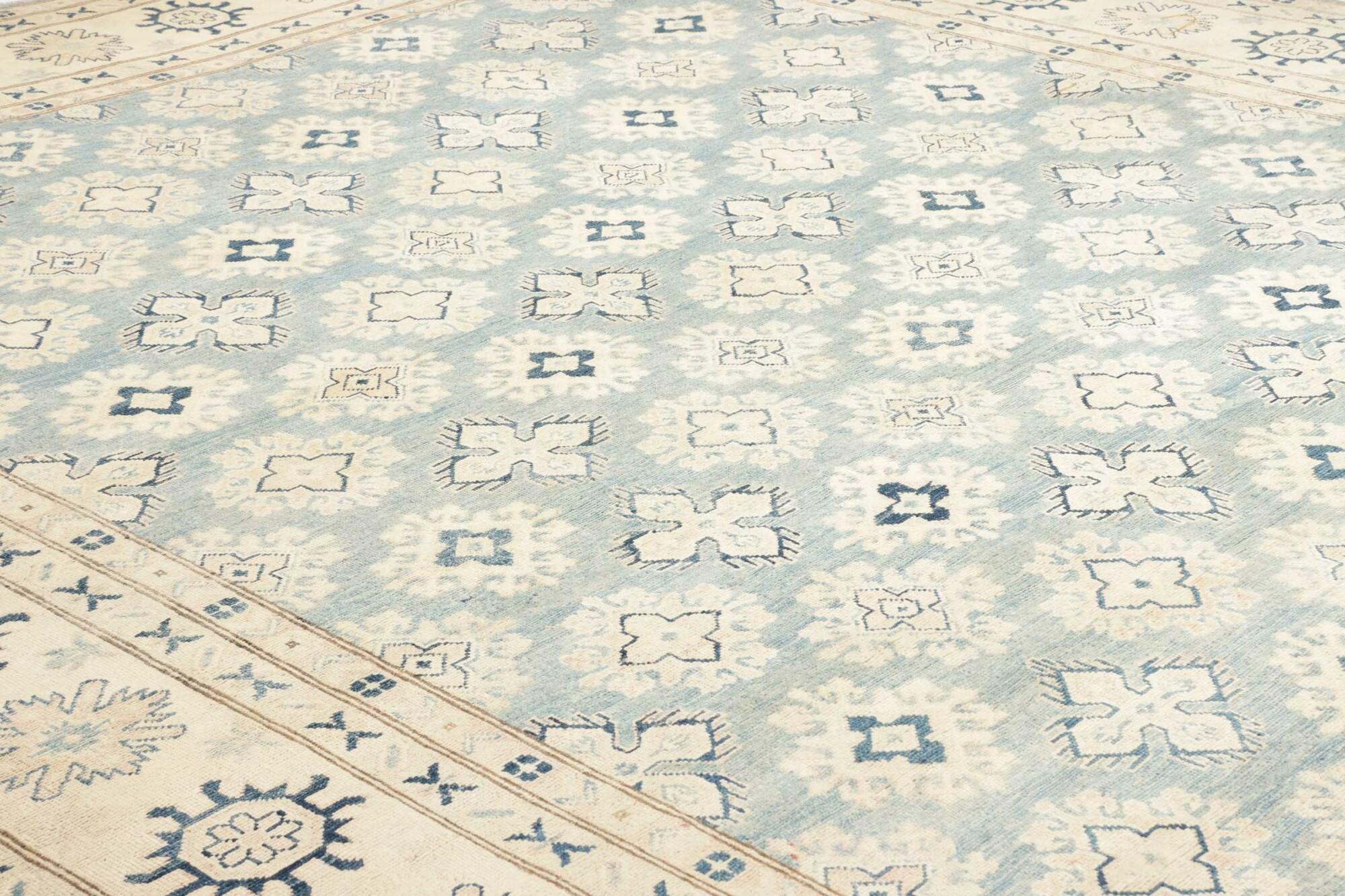 Djoharian Collection Exklusive Kazak Stil Teppich 9x12 Zimmer Größe Blau Gedämpfte Farben (21. Jahrhundert und zeitgenössisch) im Angebot