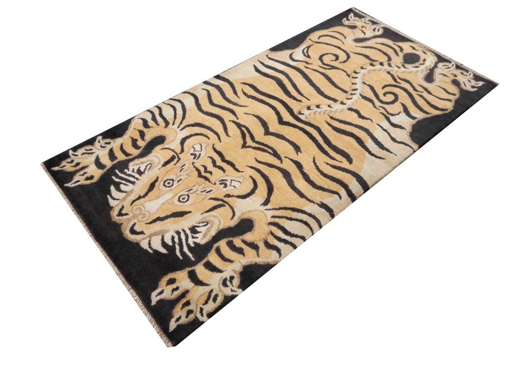 Djoharian Collection Tiger Rug Laine Noué à la main Antique Tibetan Design  en vente 8