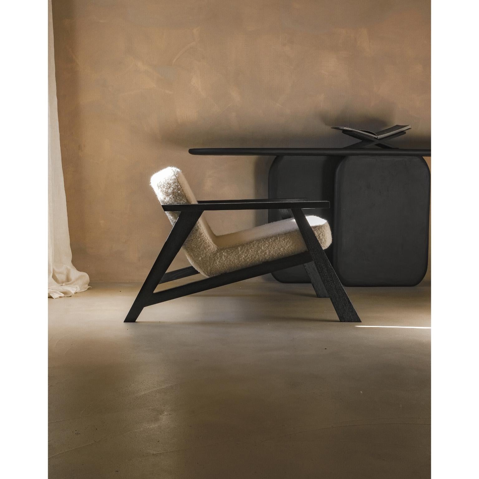 Contemporary Dark Black Oak And Alpaca Soft Beige Wool Chair by Dennis Kaiser (Sonstiges) im Angebot