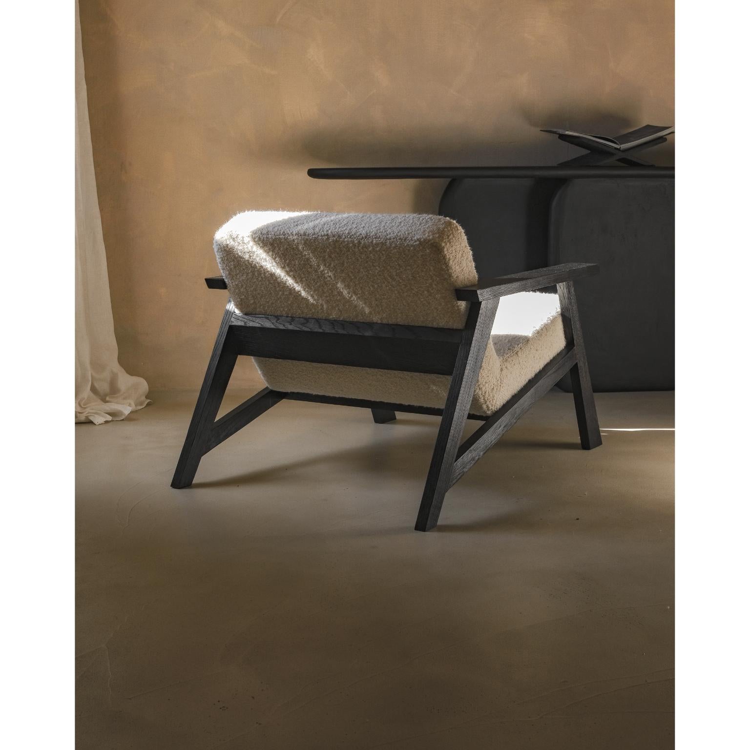 Contemporary Dark Black Oak And Alpaca Soft Beige Wool Chair by Dennis Kaiser im Zustand „Neu“ im Angebot in Geneve, CH