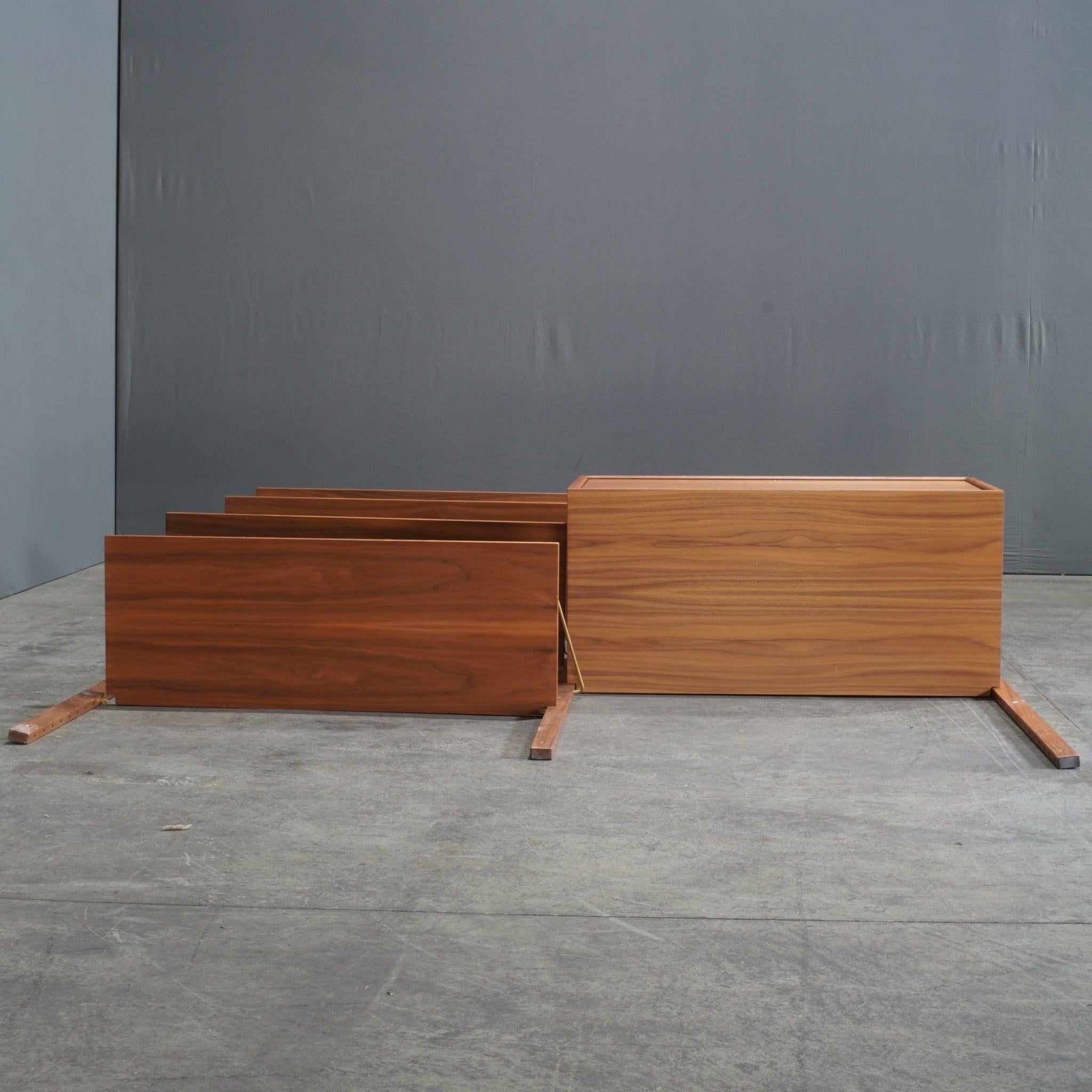 Cajonera DK3 Royal System de Poul Cadovius Danés