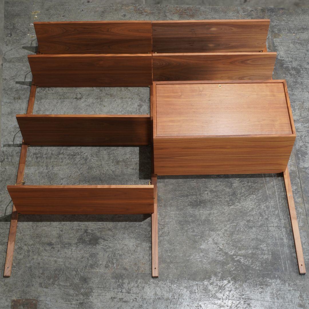 Cajonera DK3 Royal System de Poul Cadovius Madera