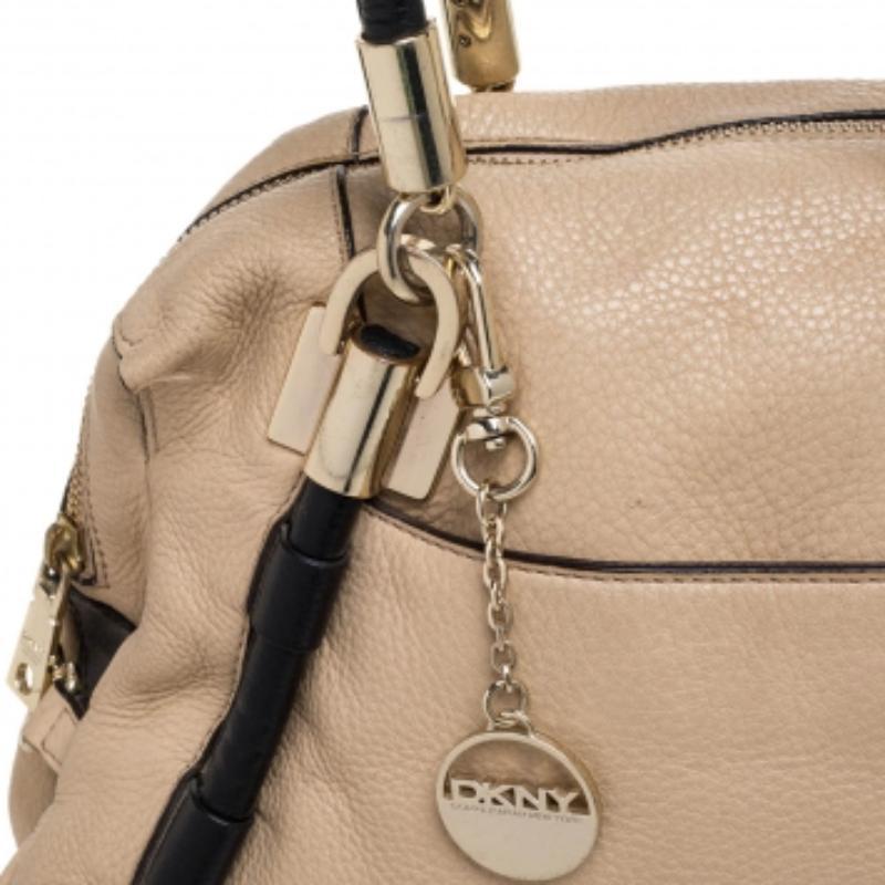 DKNY Beige/Black Leather Metal Detail Satchel In Fair Condition For Sale In Dubai, Al Qouz 2