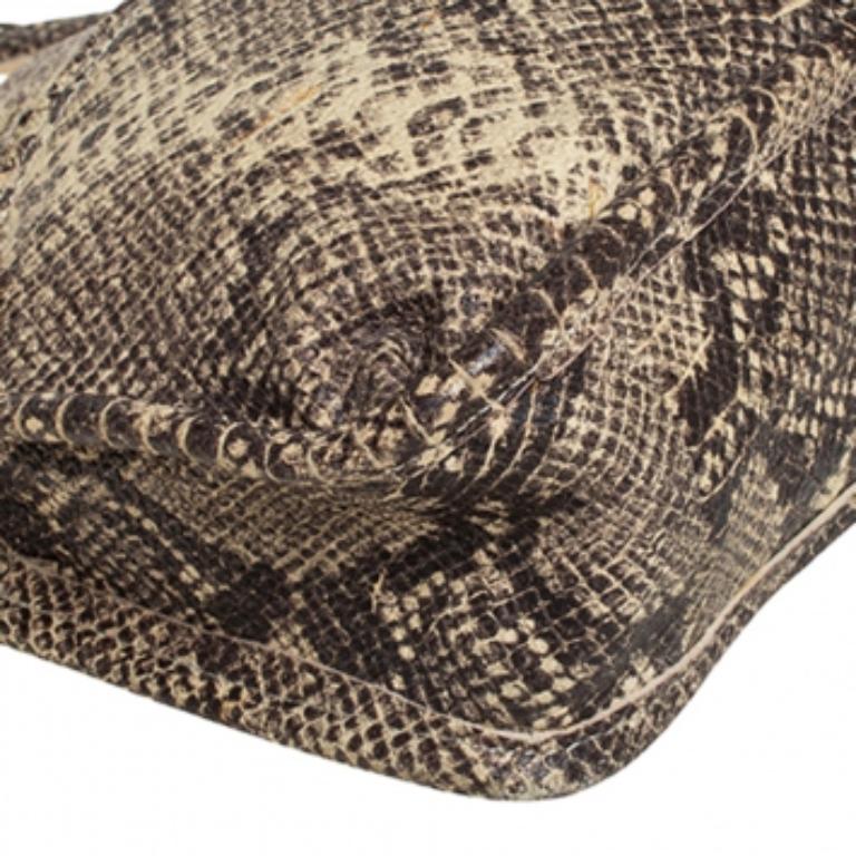 DKNY Beige/Black Snakeskin Embossed Leather  Chain Shoulder Bag For Sale 1