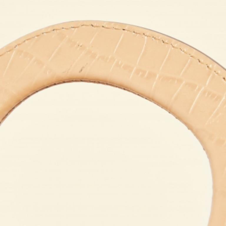 Tote Dkny Beige con Logotipo en Piel y Relieve de Cocodrilo en Excelente estado para la venta en Dubai, Al Qouz 2