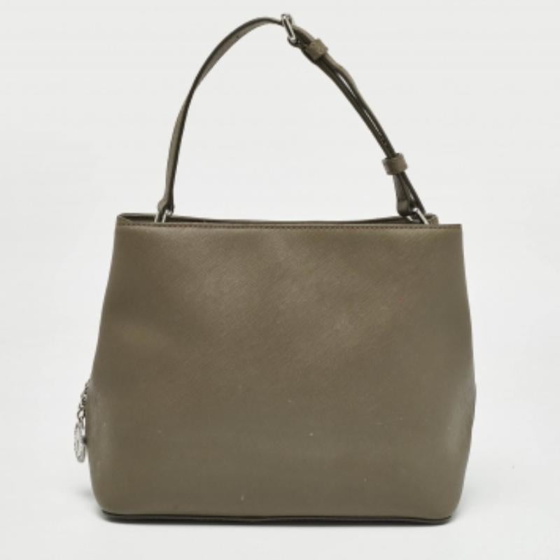 DKNY Beige Leder Bryant Bucket Bag im Angebot 3