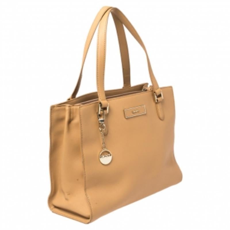 DKNY Beige Leather Bryant Park Zip Tote For Sale 3