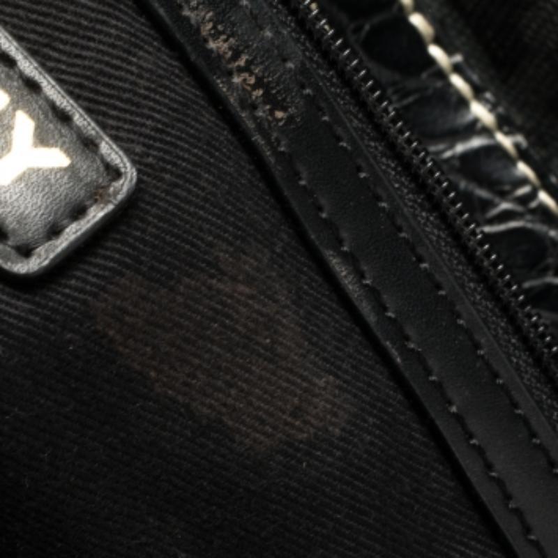 Borsa in tela e pelle firmata Dkny nero/grigio In condizioni buone in vendita a Dubai, Al Qouz 2