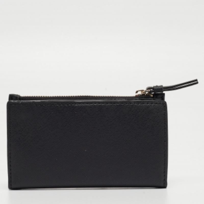 Noir DKNY Portefeuille compact Bryant Park en cuir noir en vente